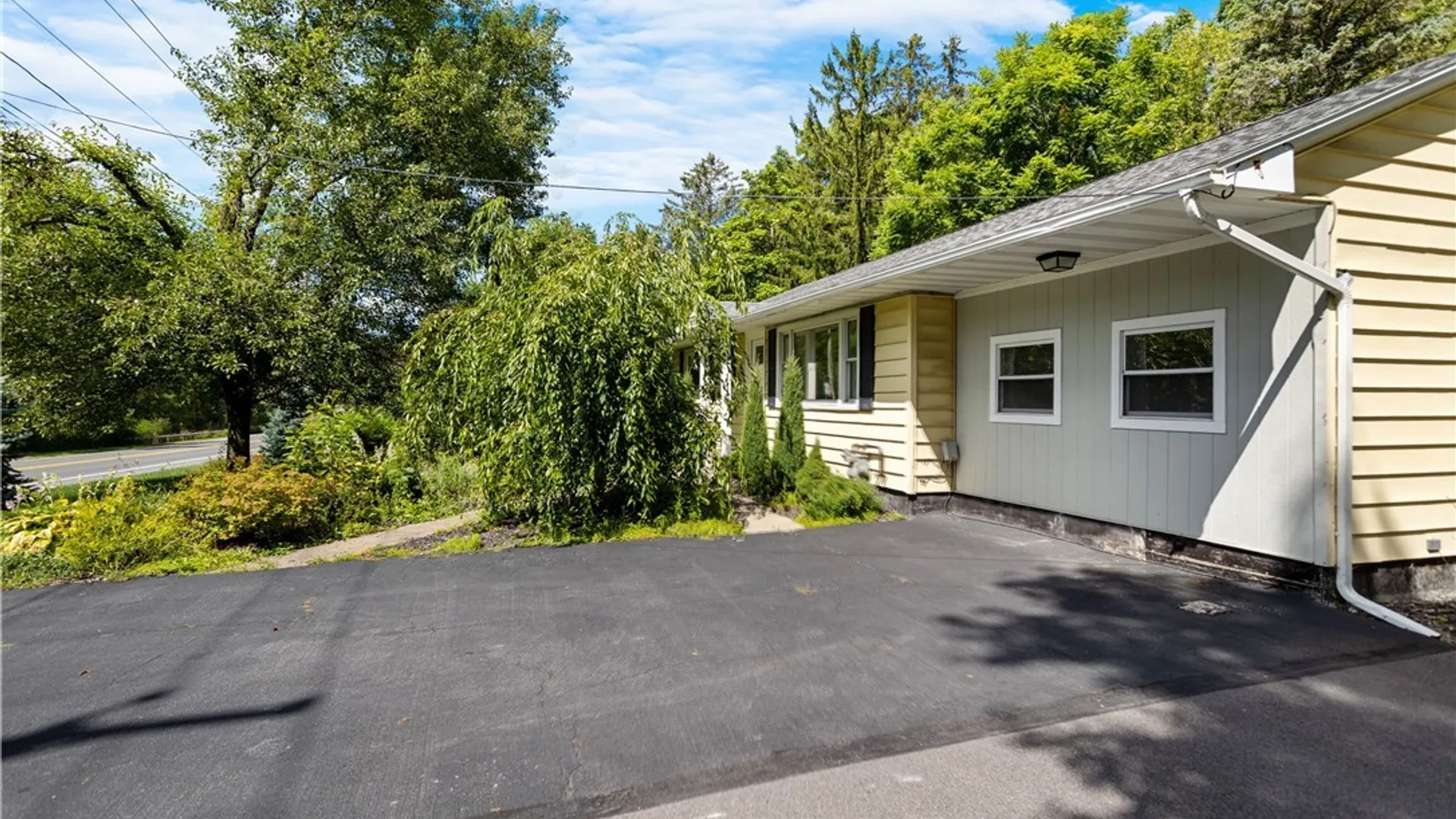 Property at 8583 Green Lakes Road, Manlius, NY 13066 3