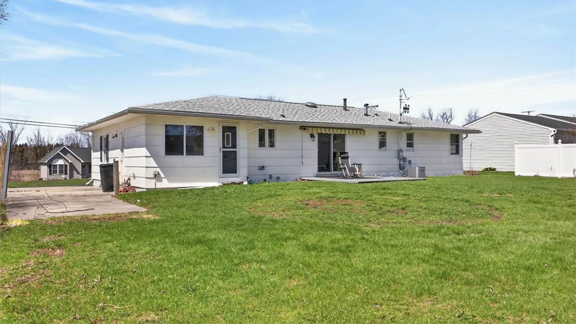 Property at 489 Chestnut Ridge Road, Chili, NY 14624 34