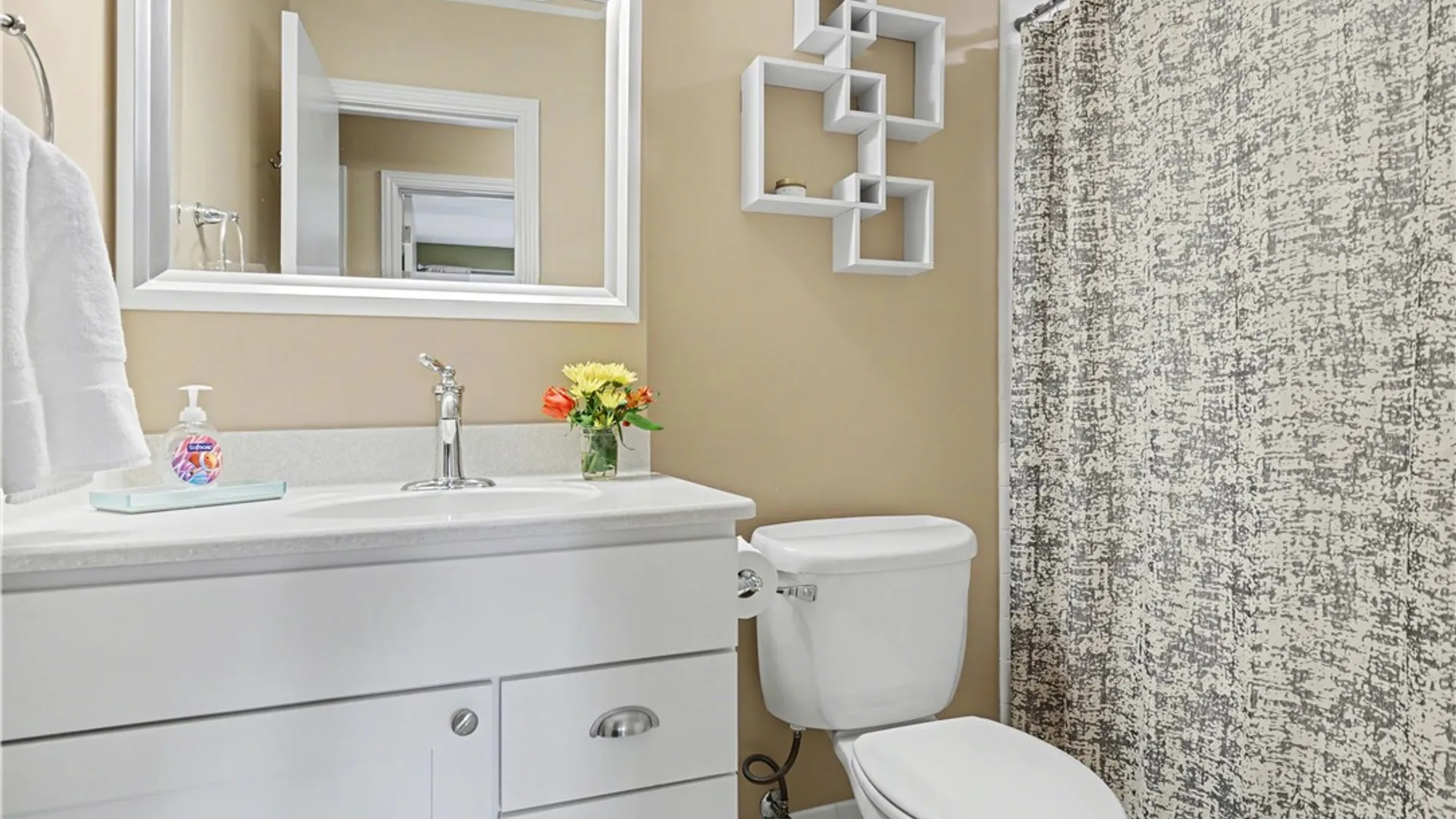 Property at 91 Skyview Lane, Penfield, NY 14625 15