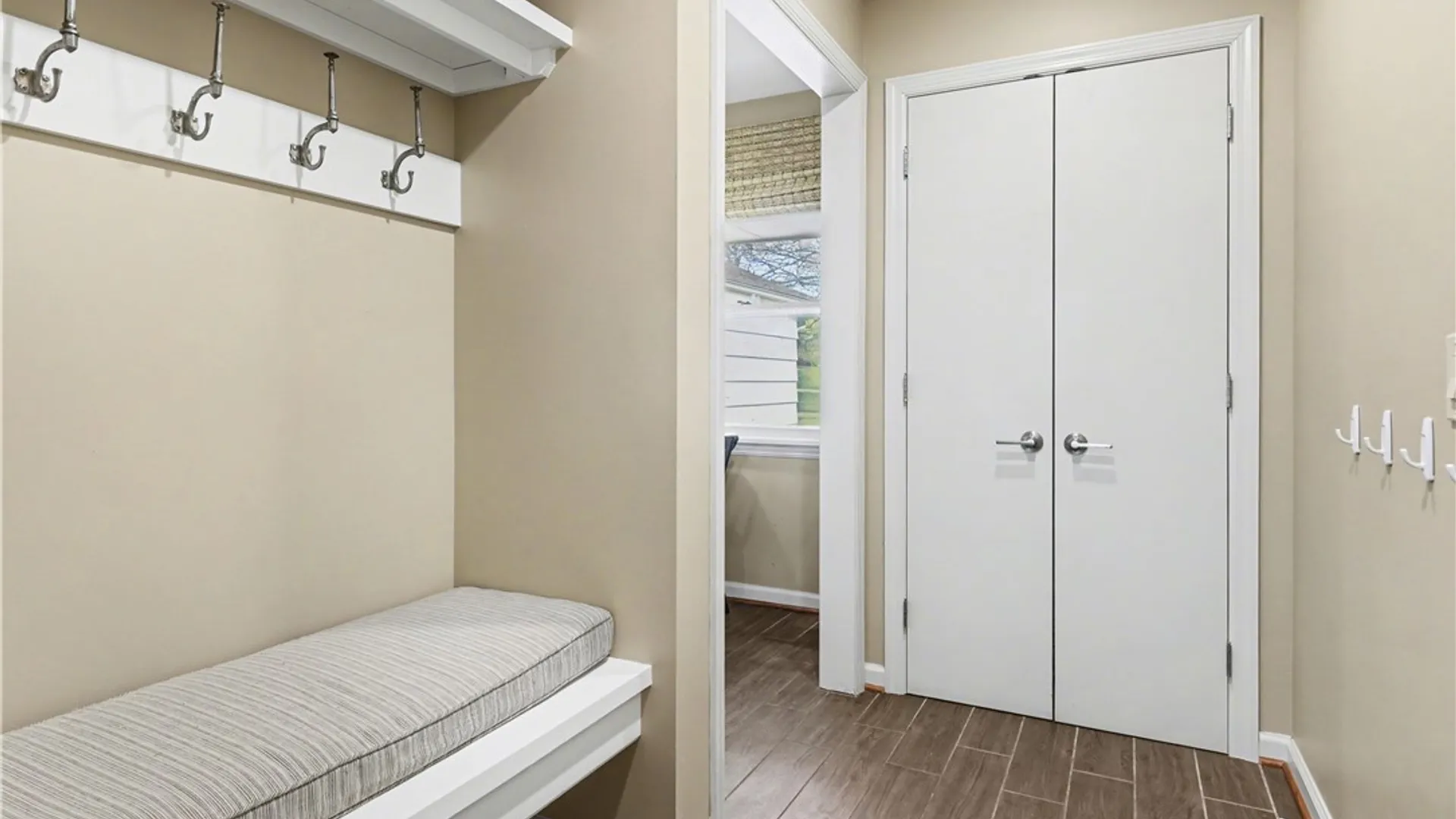 Property at 91 Skyview Lane, Penfield, NY 14625 5