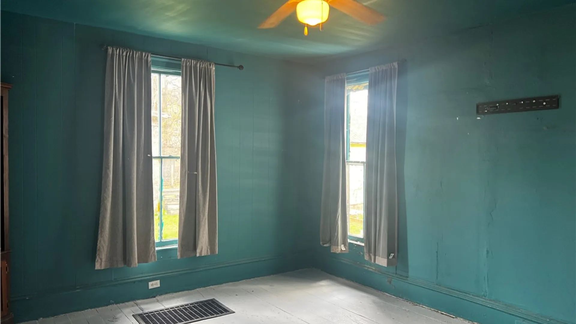 Property at 370 Thurston Street, Elmira City, NY 14901 14