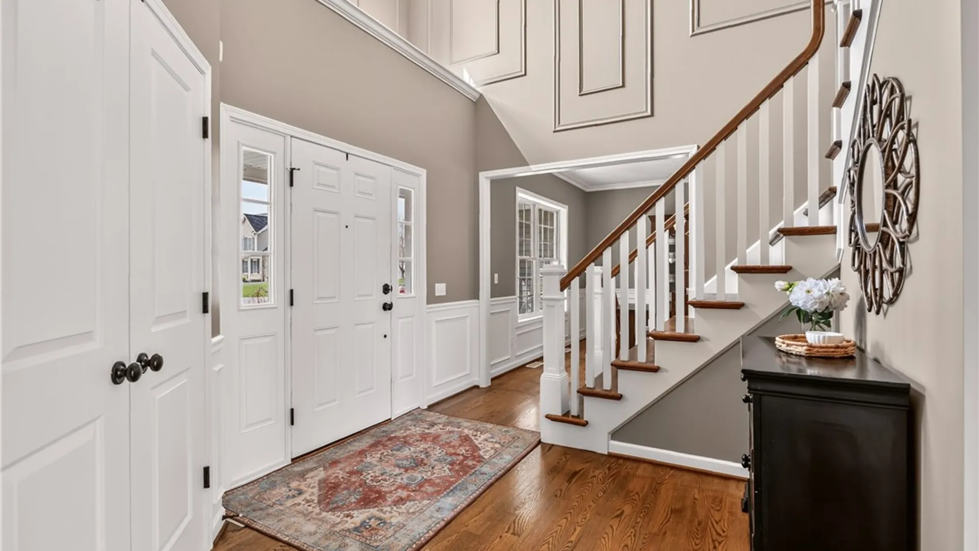 Property at 6664 Saint Johns Parkway, Victor, NY 14564 2