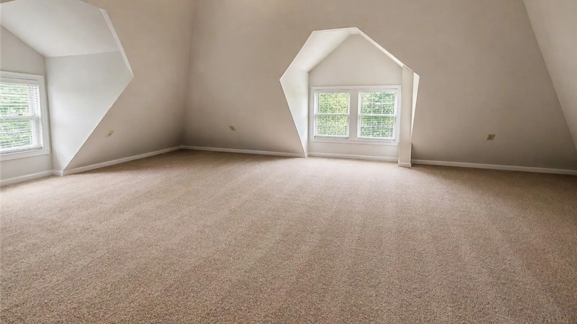 Property at 546 Magee Avenue, Rochester, NY 14613 15