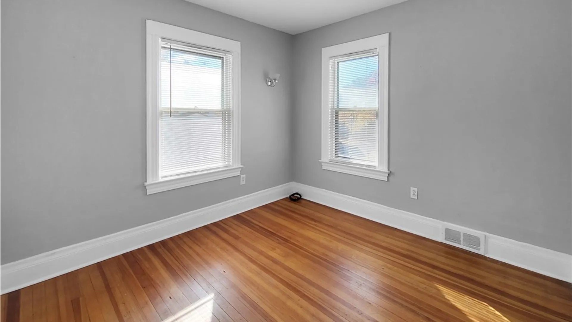 Property at 546 Magee Avenue, Rochester, NY 14613 27