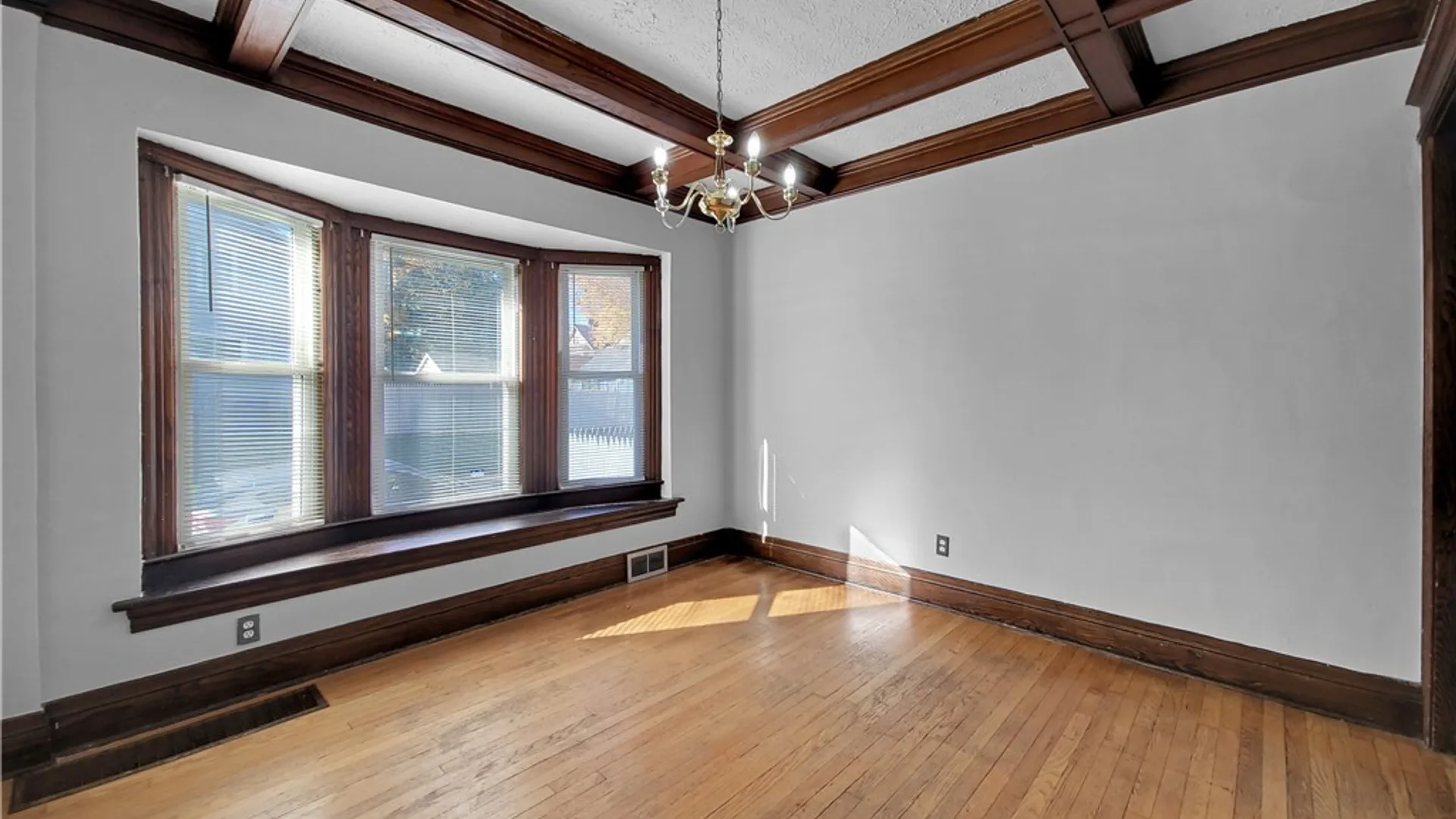 Property at 546 Magee Avenue, Rochester, NY 14613 9