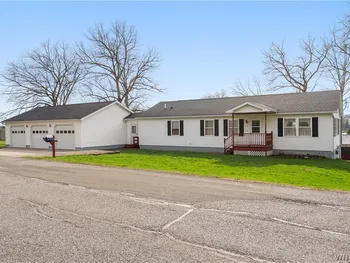 8 Walker Road, Castile, NY 14530