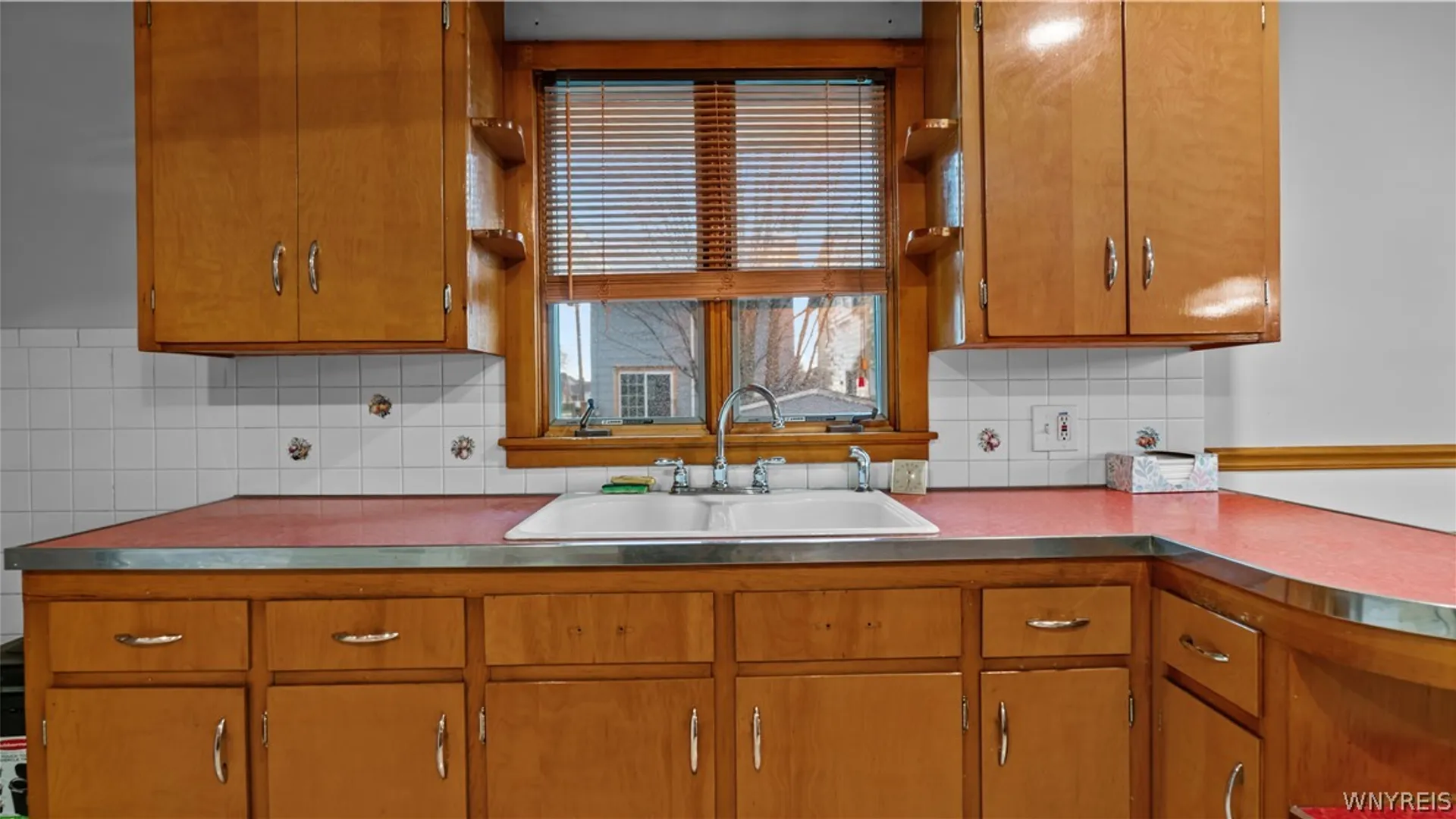 Property at 15 Hamilton Avenue, Lackawanna, NY 14218 15