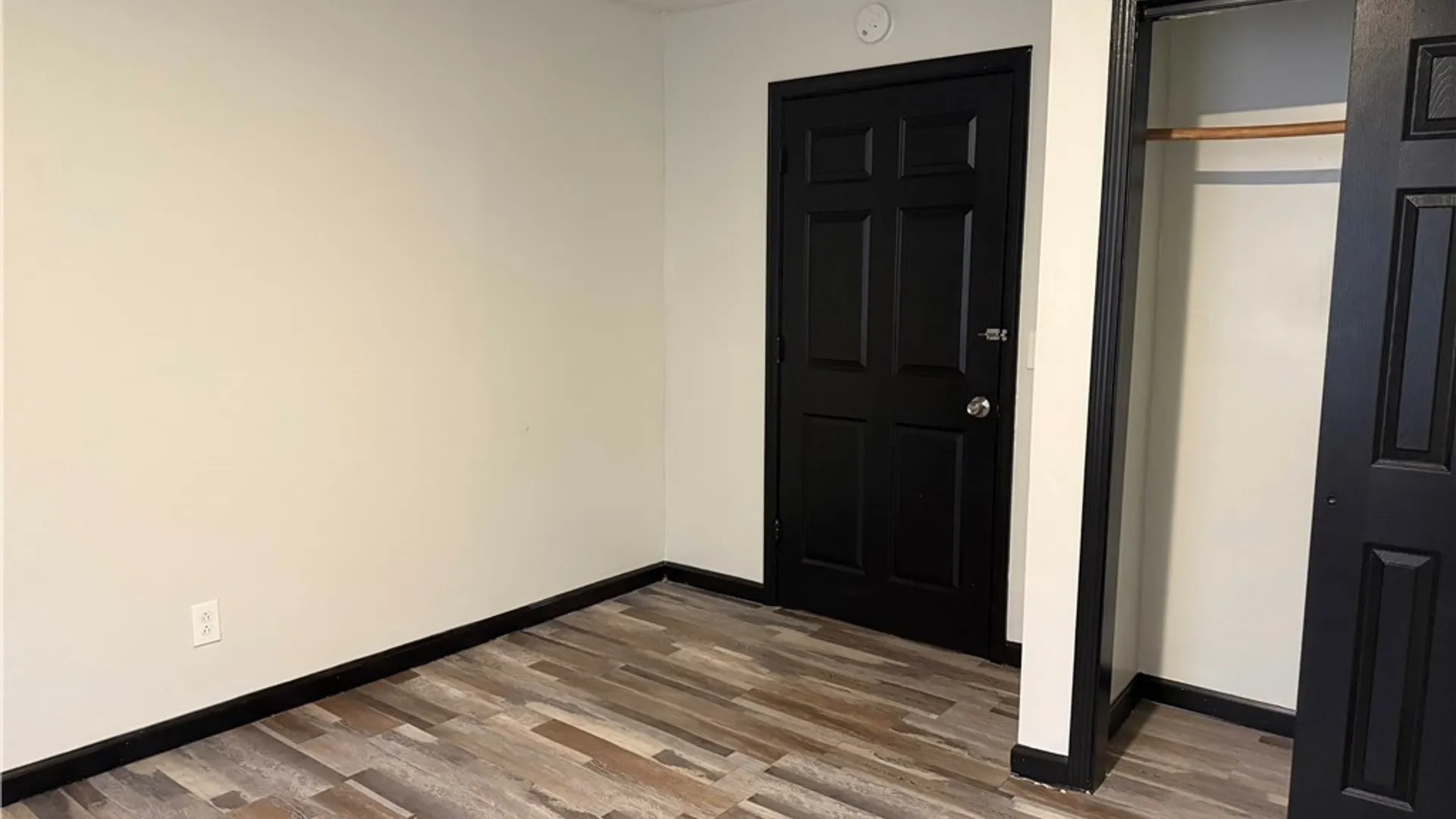 Property at 495 Emerson Street, Rochester, NY 14613 11