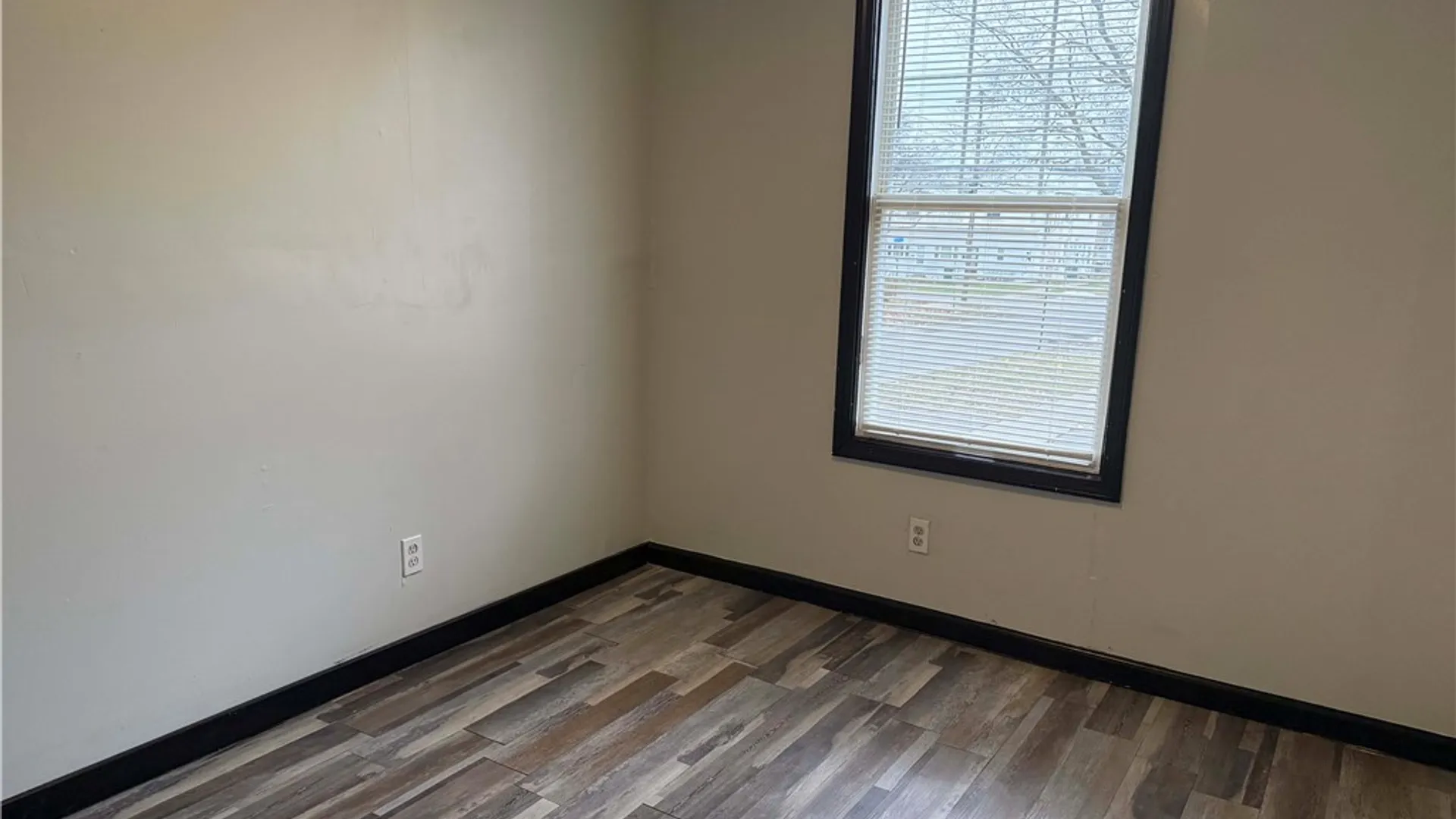 Property at 495 Emerson Street, Rochester, NY 14613 12