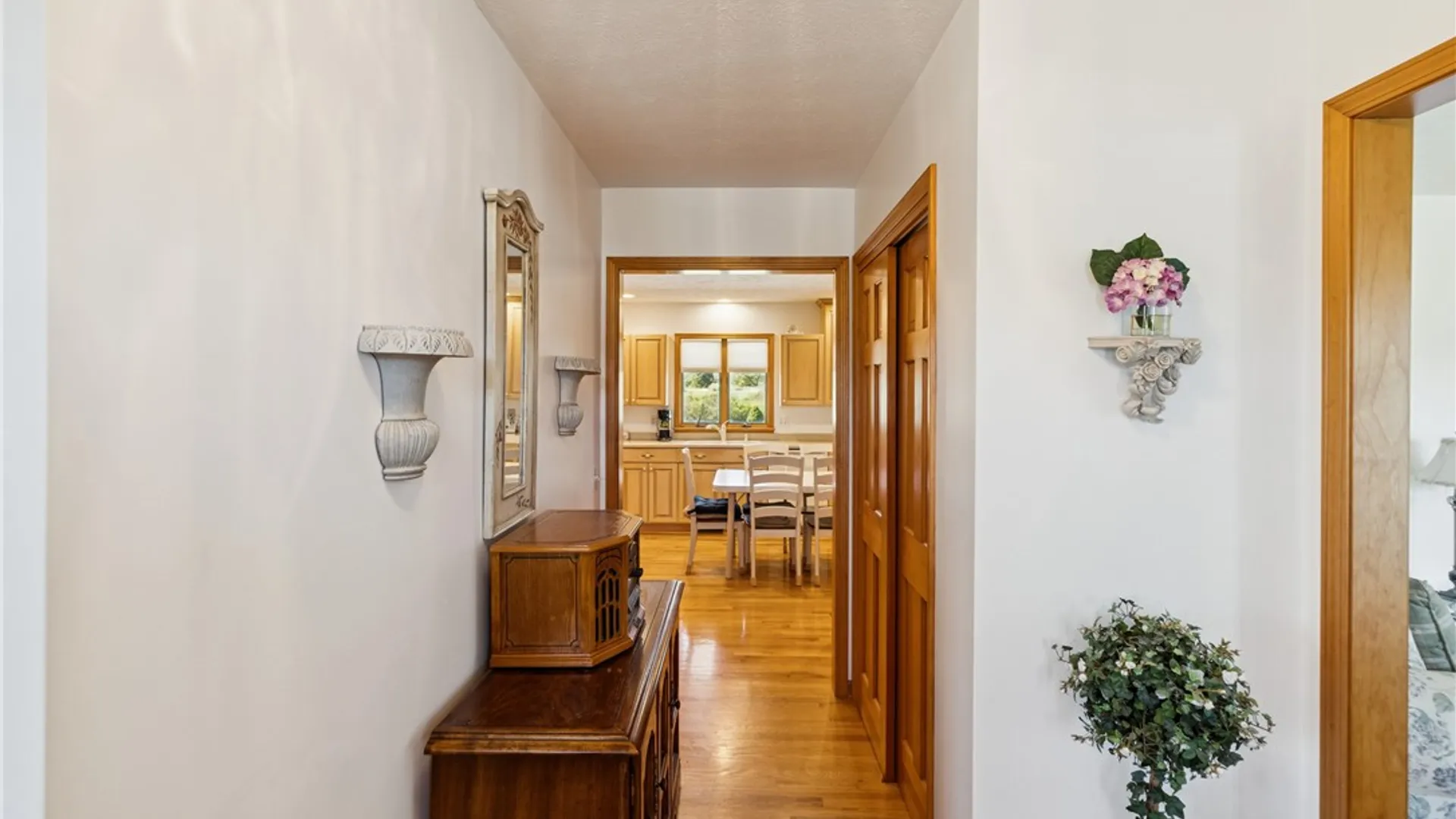 Property at 7095 Tupelo, Lima, NY 14485 4