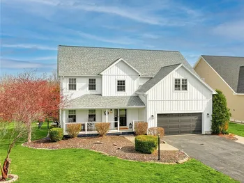 Property at 6430 Sunray Crest Dr, Victor, NY 14564