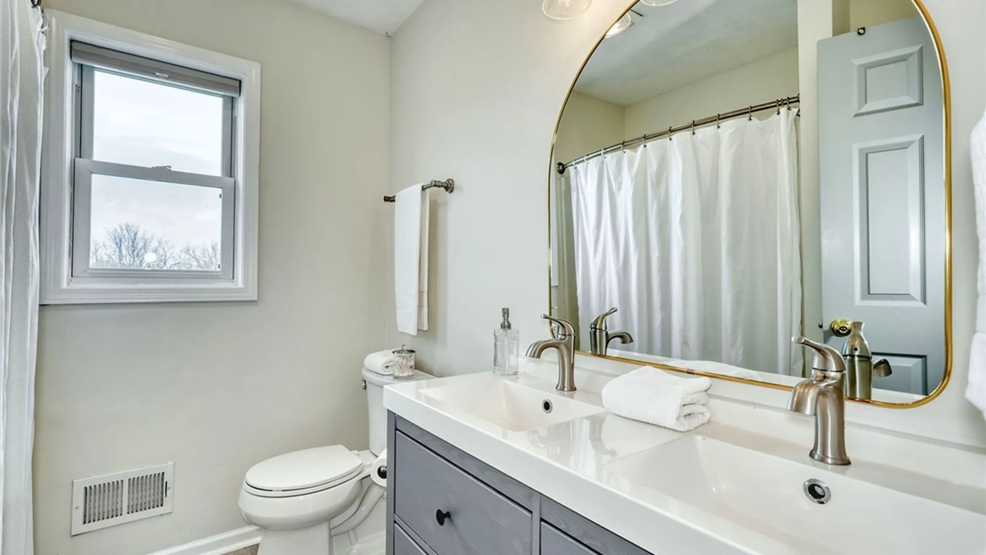 Property at 6430 Sunray Crest Dr, Victor, NY 14564 25