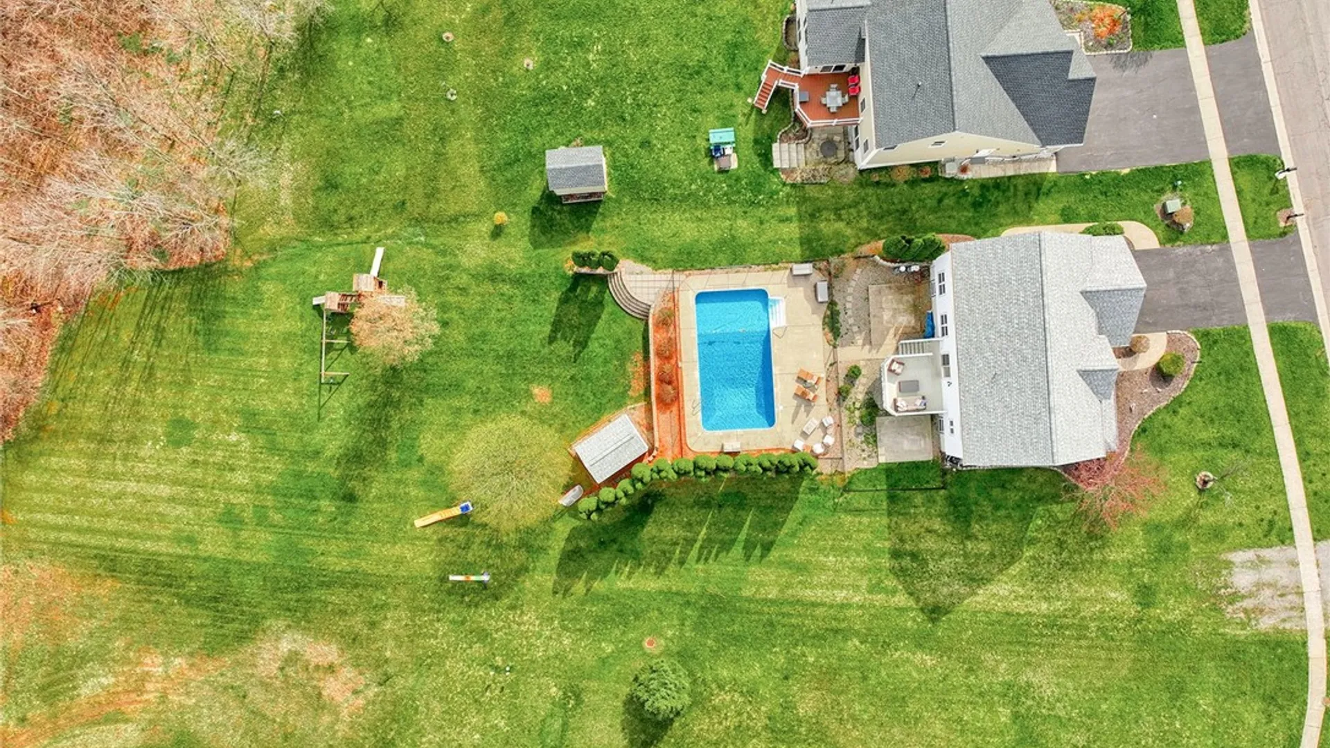 Property at 6430 Sunray Crest Dr, Victor, NY 14564 4