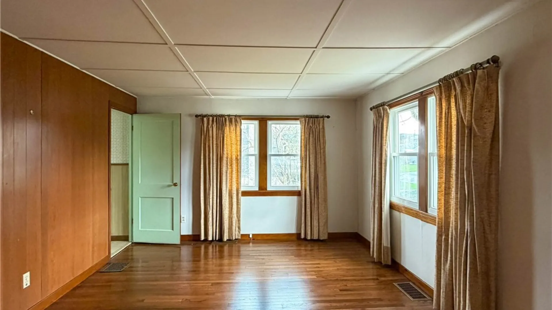 Property at 12 Sherrill Lane, New Hartford, NY 13413 11