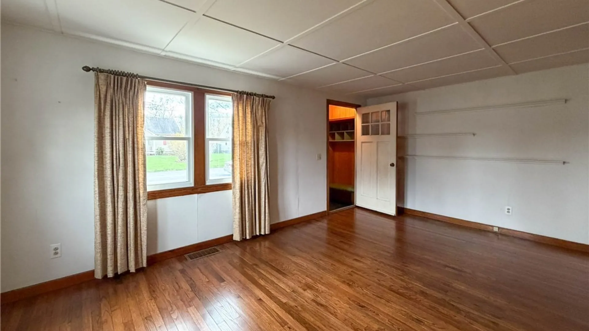 Property at 12 Sherrill Lane, New Hartford, NY 13413 12