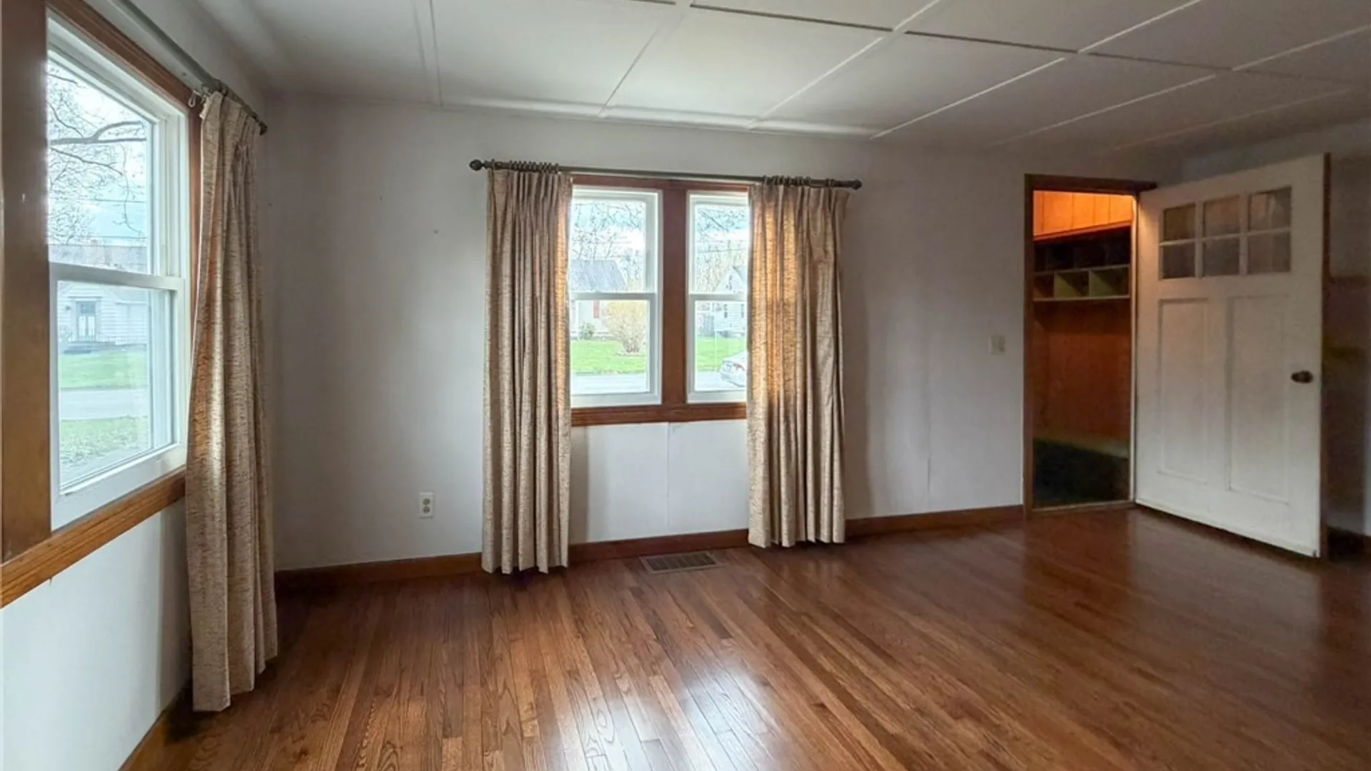 Property at 12 Sherrill Lane, New Hartford, NY 13413 13