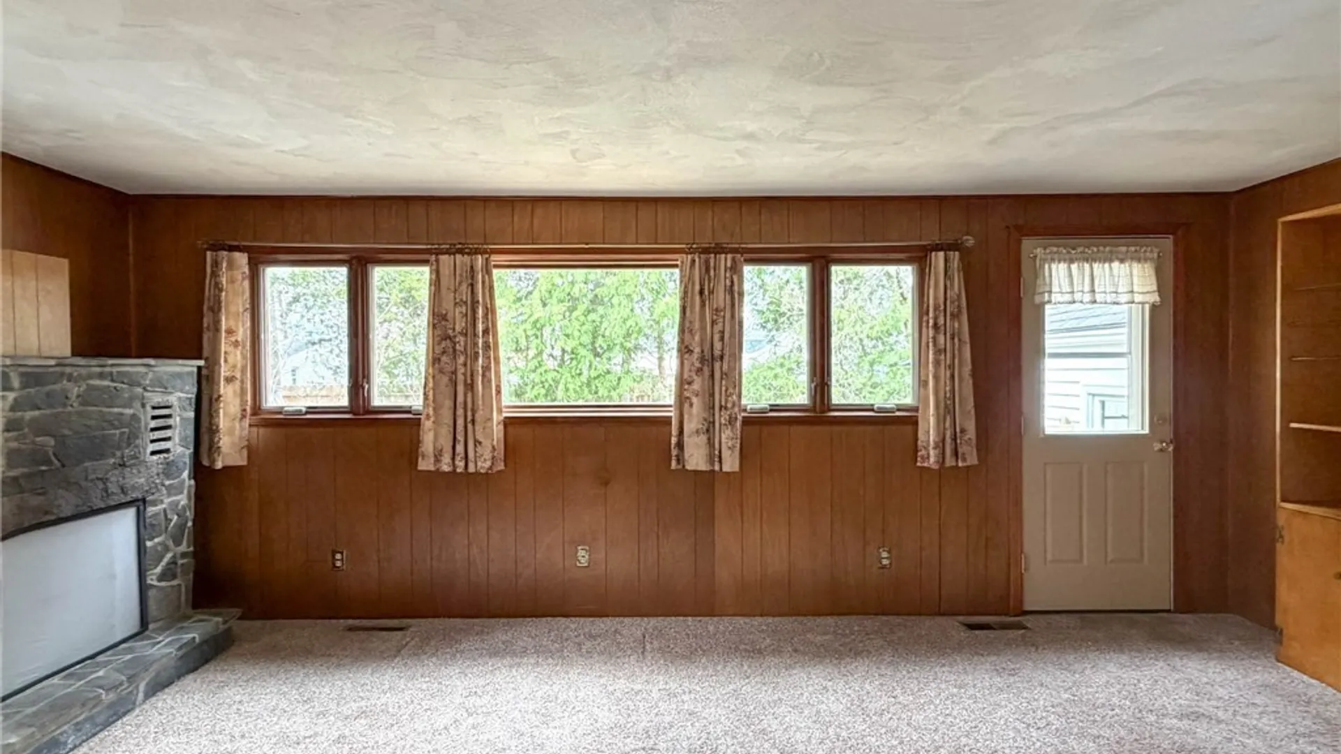 Property at 12 Sherrill Lane, New Hartford, NY 13413 19