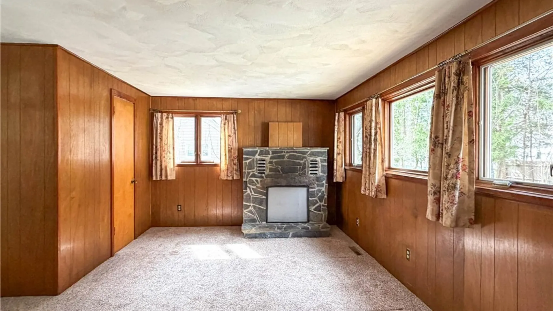 Property at 12 Sherrill Lane, New Hartford, NY 13413 20