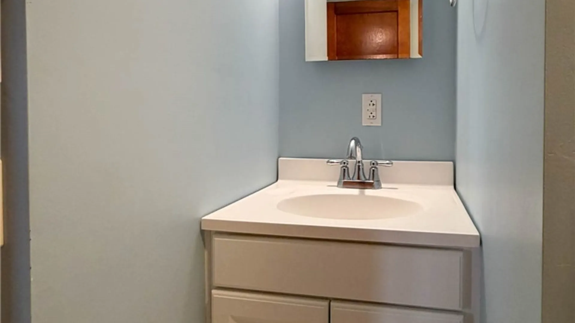 Property at 12 Sherrill Lane, New Hartford, NY 13413 30