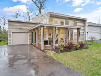 Property at 100 Xavier Circle, Syracuse, NY 13210