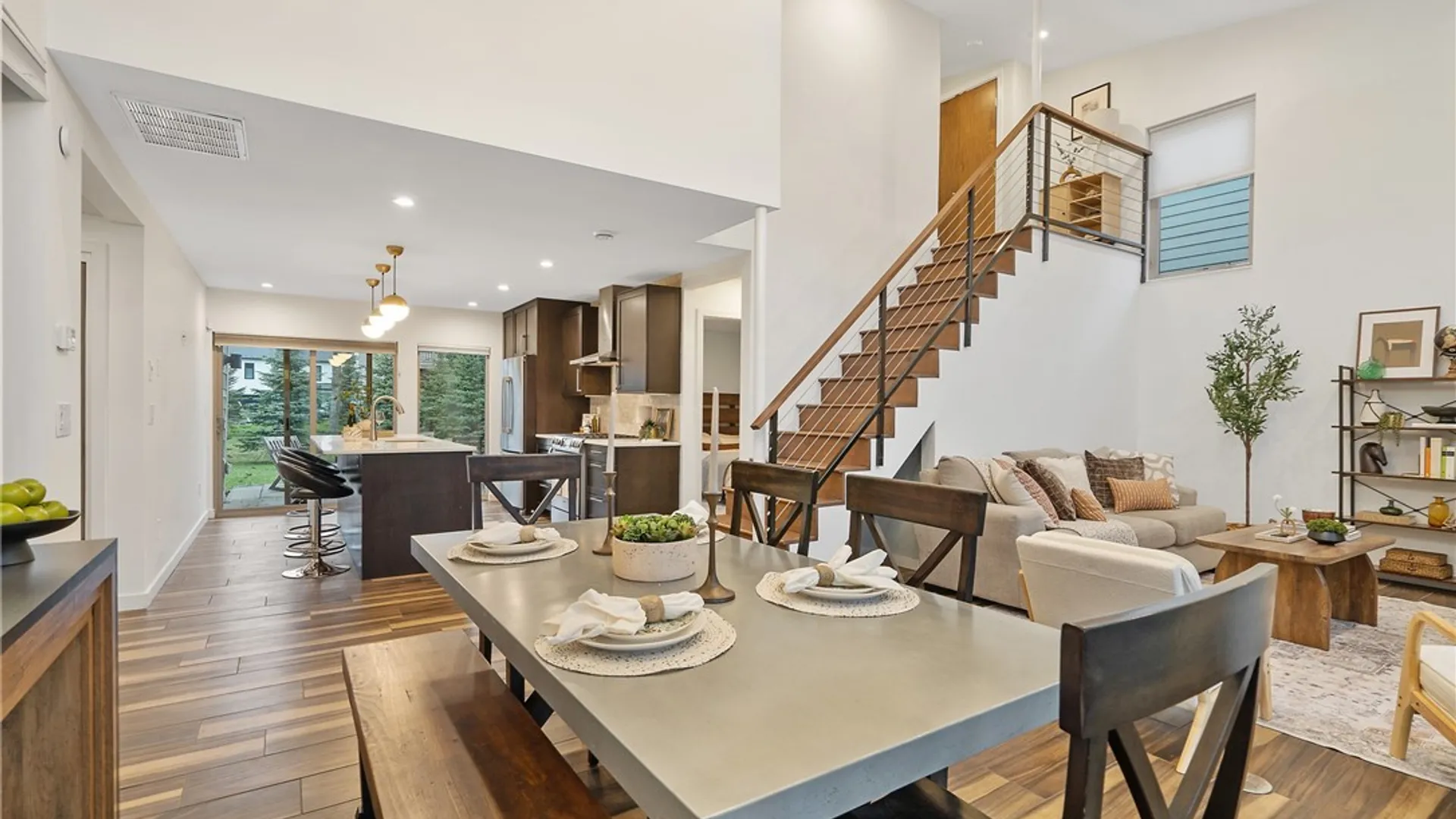 Property at 100 Xavier Circle, Syracuse, NY 13210 8