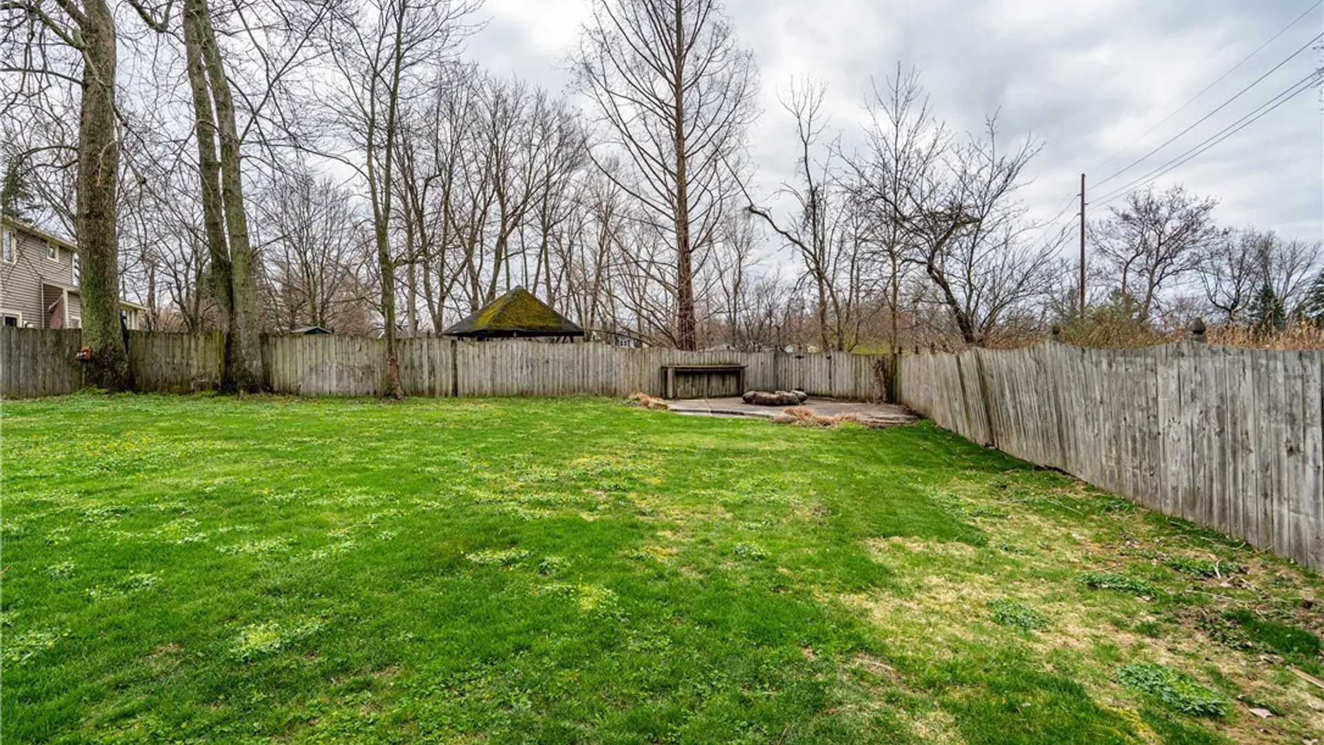 Property at 12 Old Farm Court, Cheektowaga, NY 14043 10