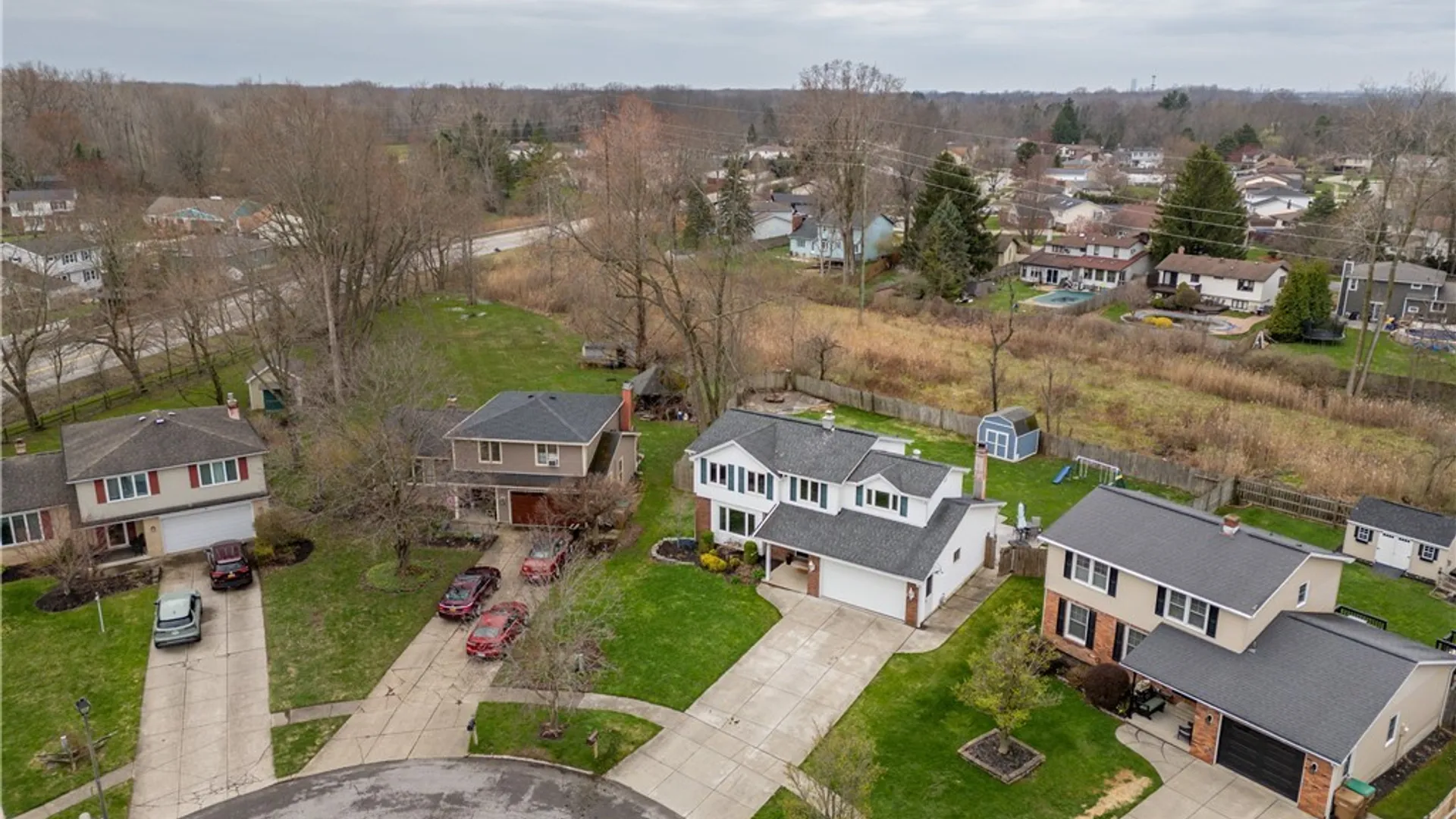 Property at 12 Old Farm Court, Cheektowaga, NY 14043 17
