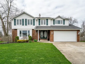 Property at 12 Old Farm Court, Cheektowaga, NY 14043
