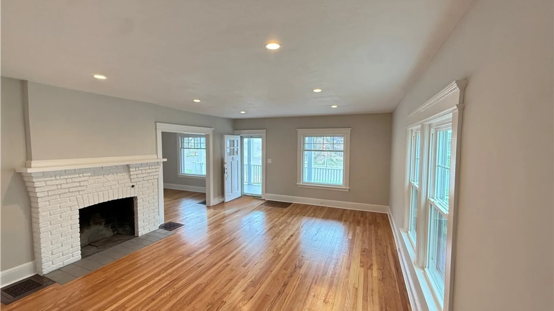 Property at 104 Kensington Place, Syracuse, NY 13210 12