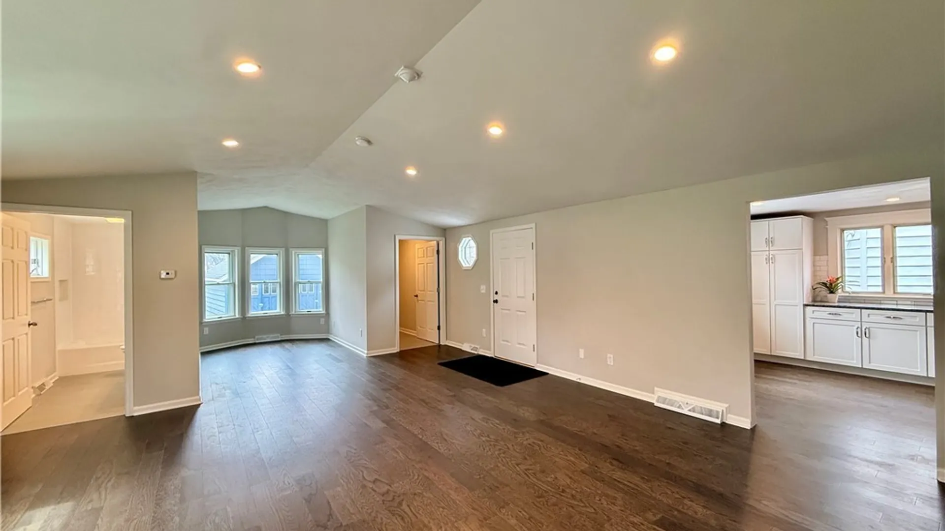 Property at 104 Kensington Place, Syracuse, NY 13210 35