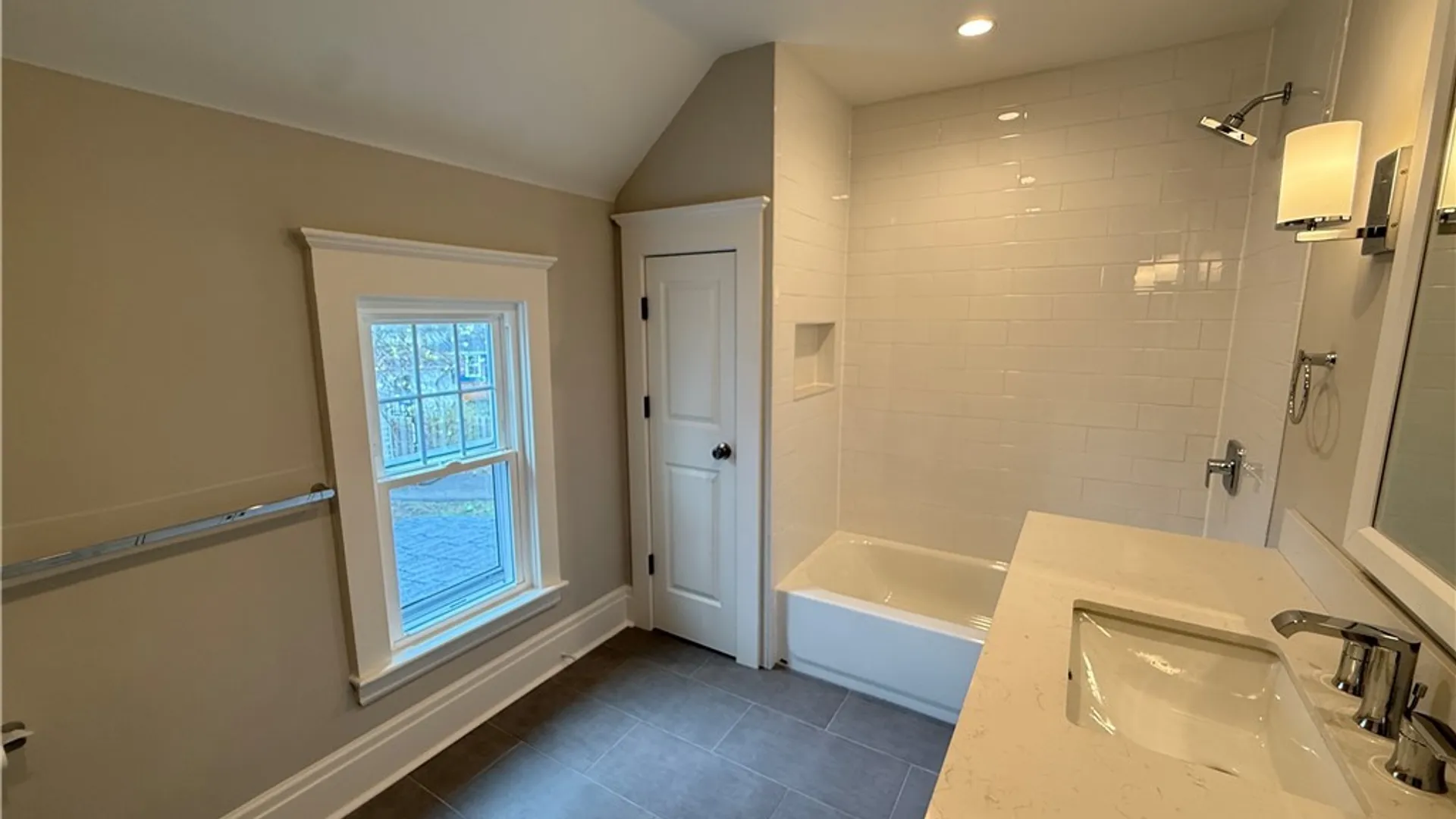 Property at 104 Kensington Place, Syracuse, NY 13210 46