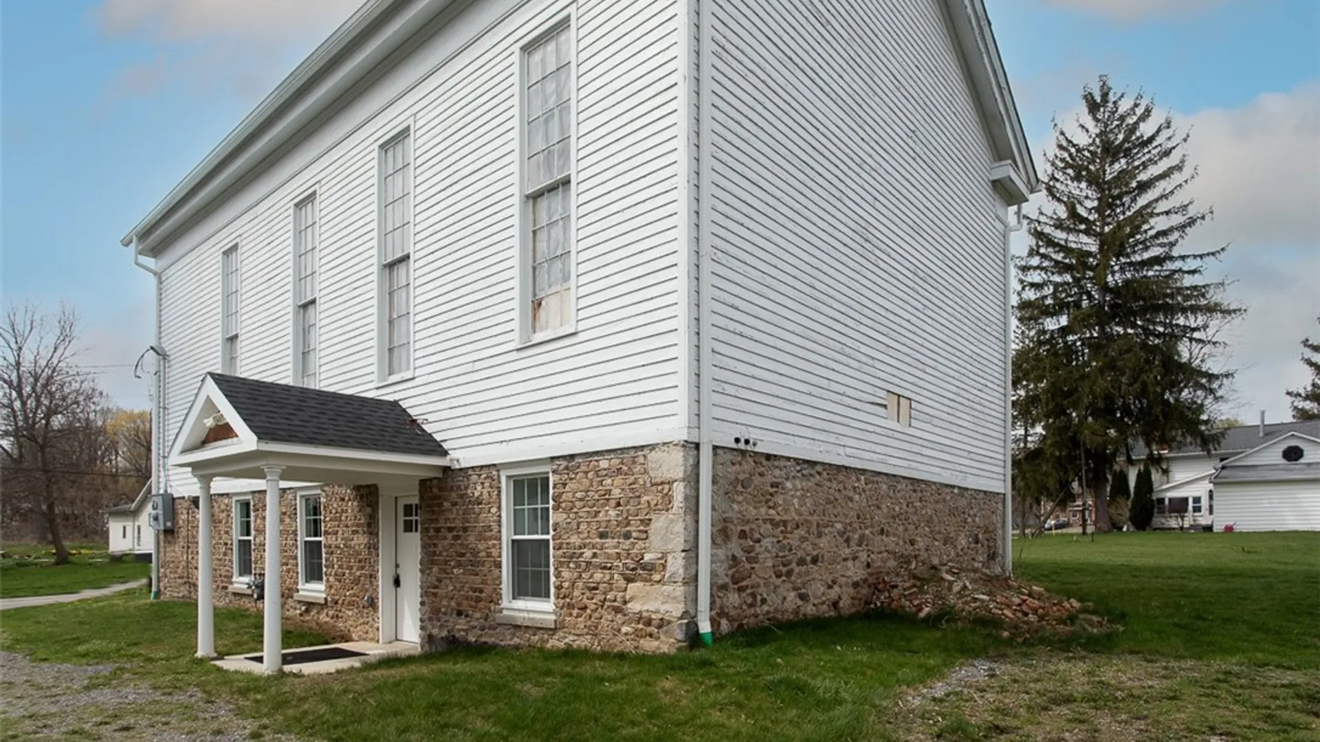 Property at 3333 Fowlerville Road, York, NY 14592 2
