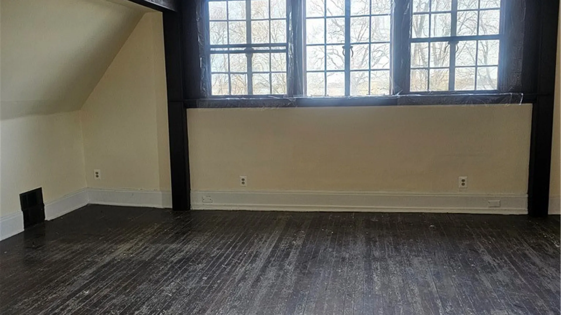 Property at 714 Buffalo Avenue, Niagara Falls, NY 14303 3