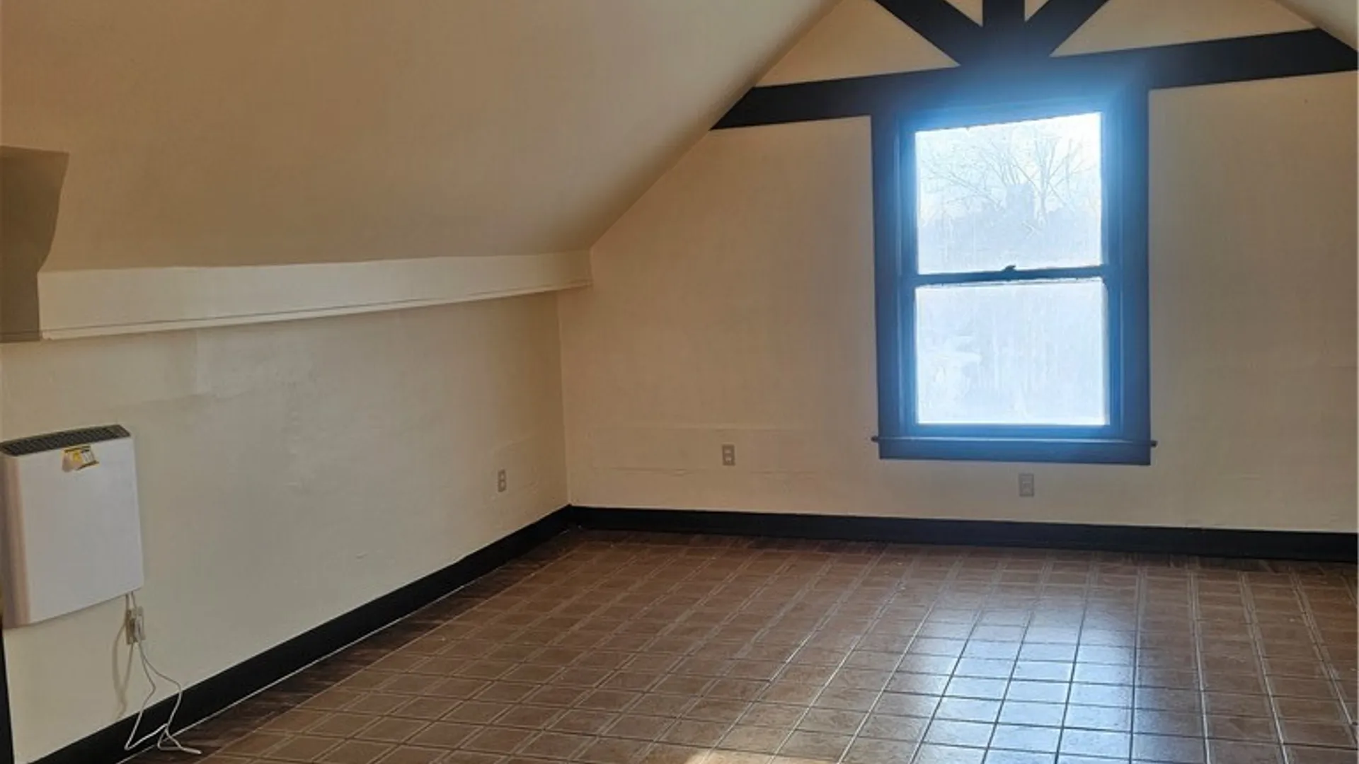 Property at 714 Buffalo Avenue, Niagara Falls, NY 14303 3