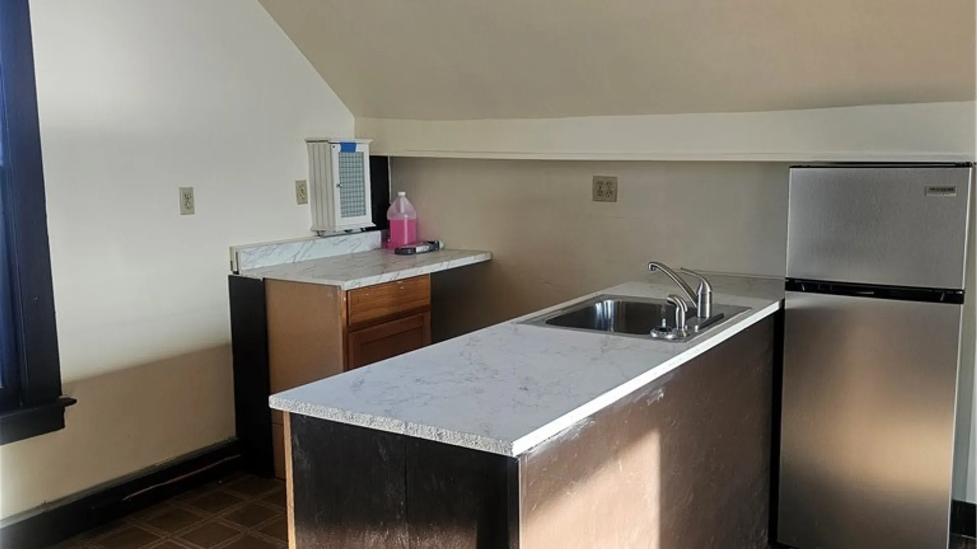 Property at 714 Buffalo Avenue, Niagara Falls, NY 14303 4
