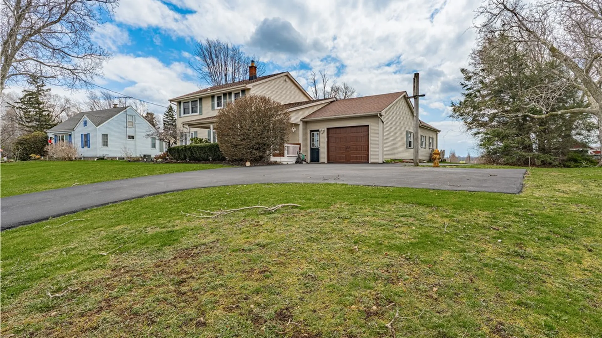 Property at 7406 Chestnut Ridge Rd, Lockport Town, NY 14094 2