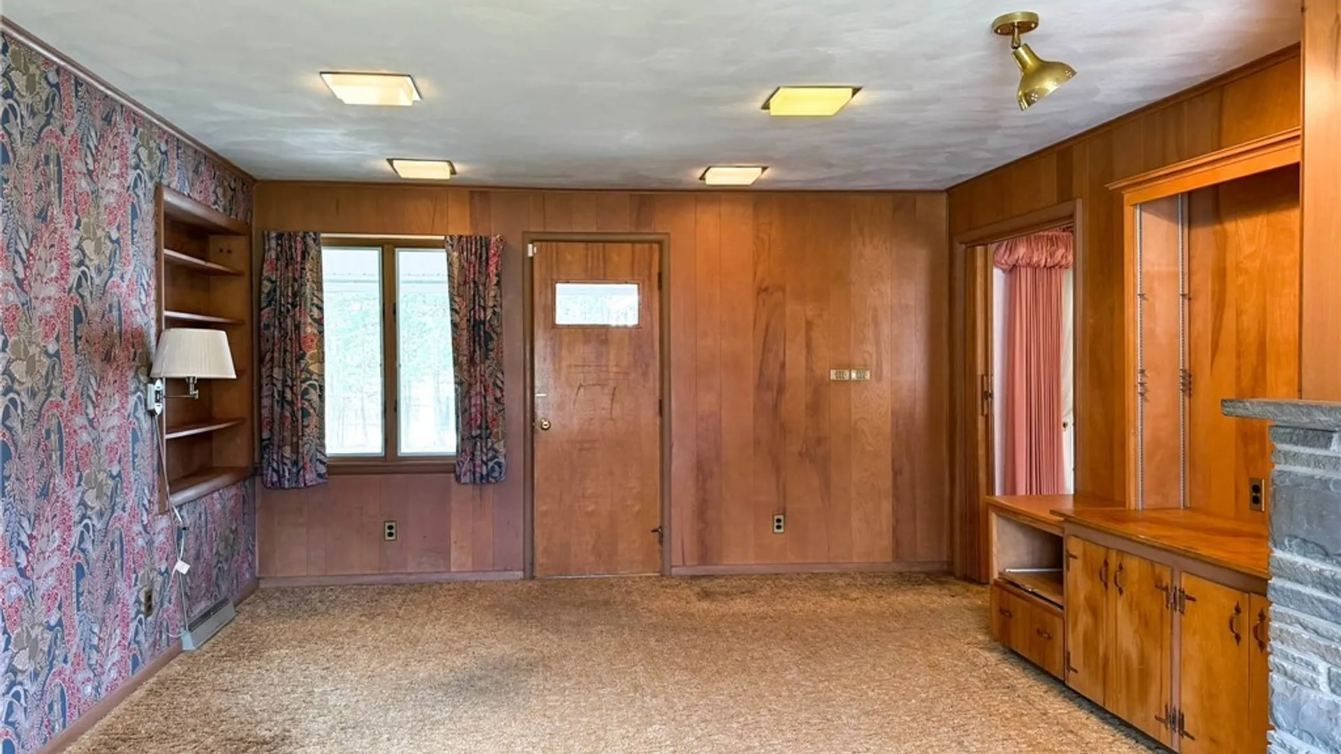 Property at 12 Windsor Terrace, New Hartford, NY 13413 16