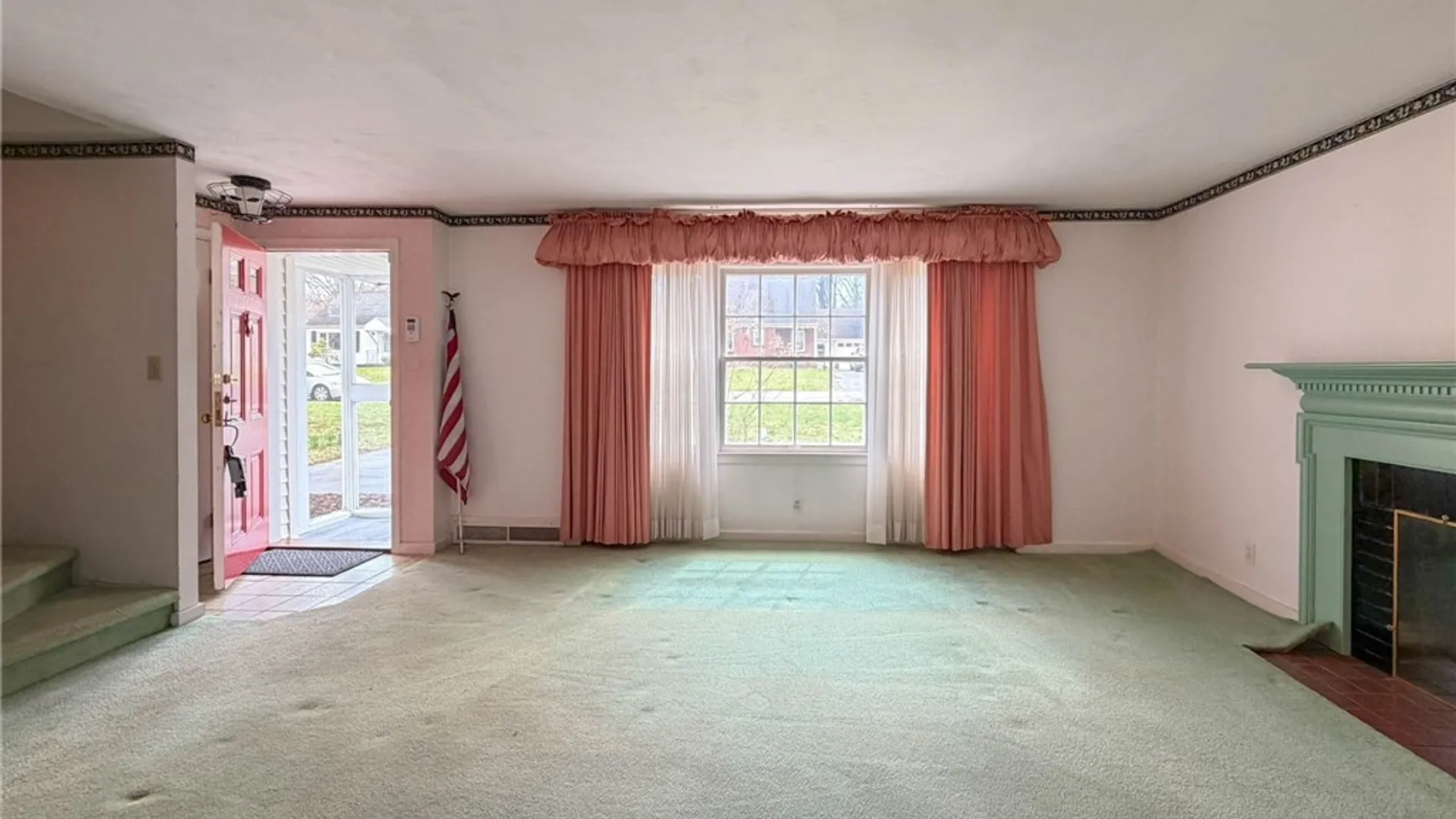 Property at 12 Windsor Terrace, New Hartford, NY 13413 7