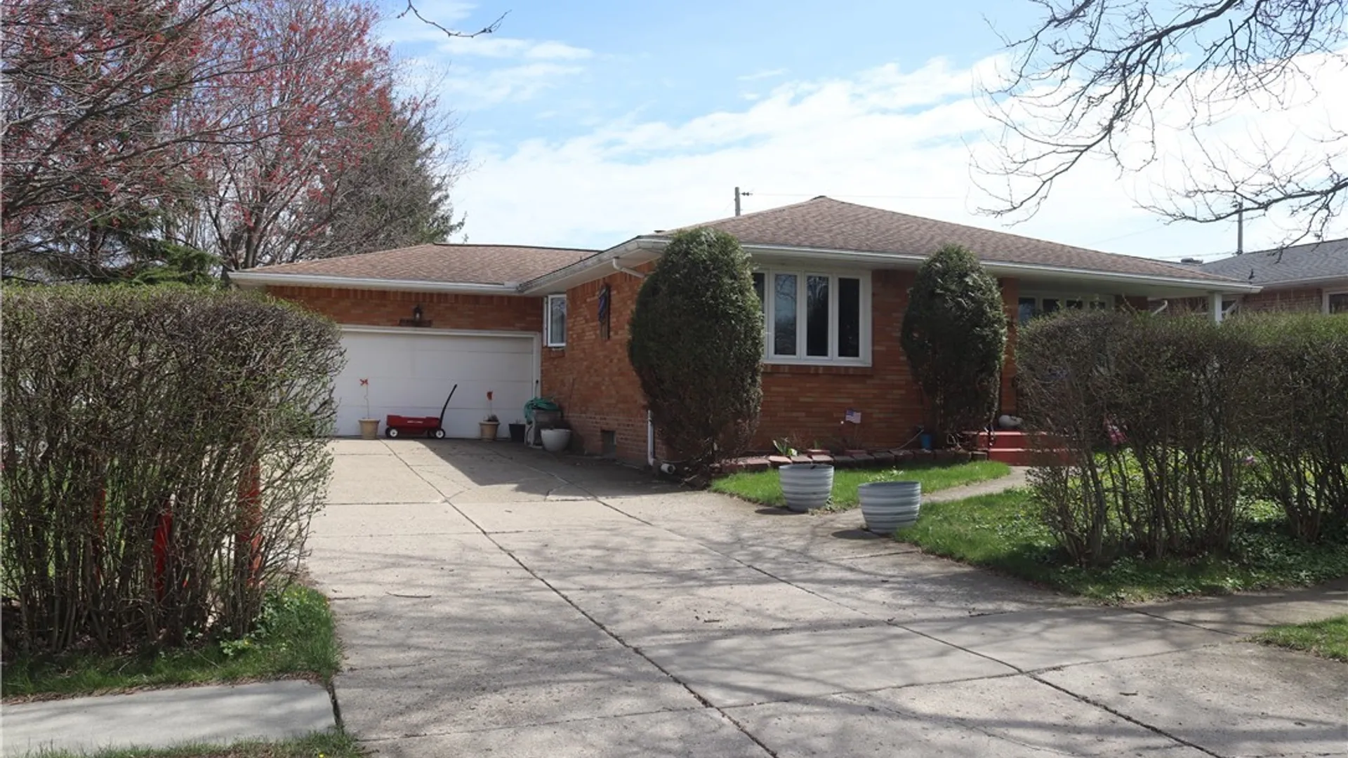 Property at 118 Audet Drive, Cheektowaga, NY 14227 29