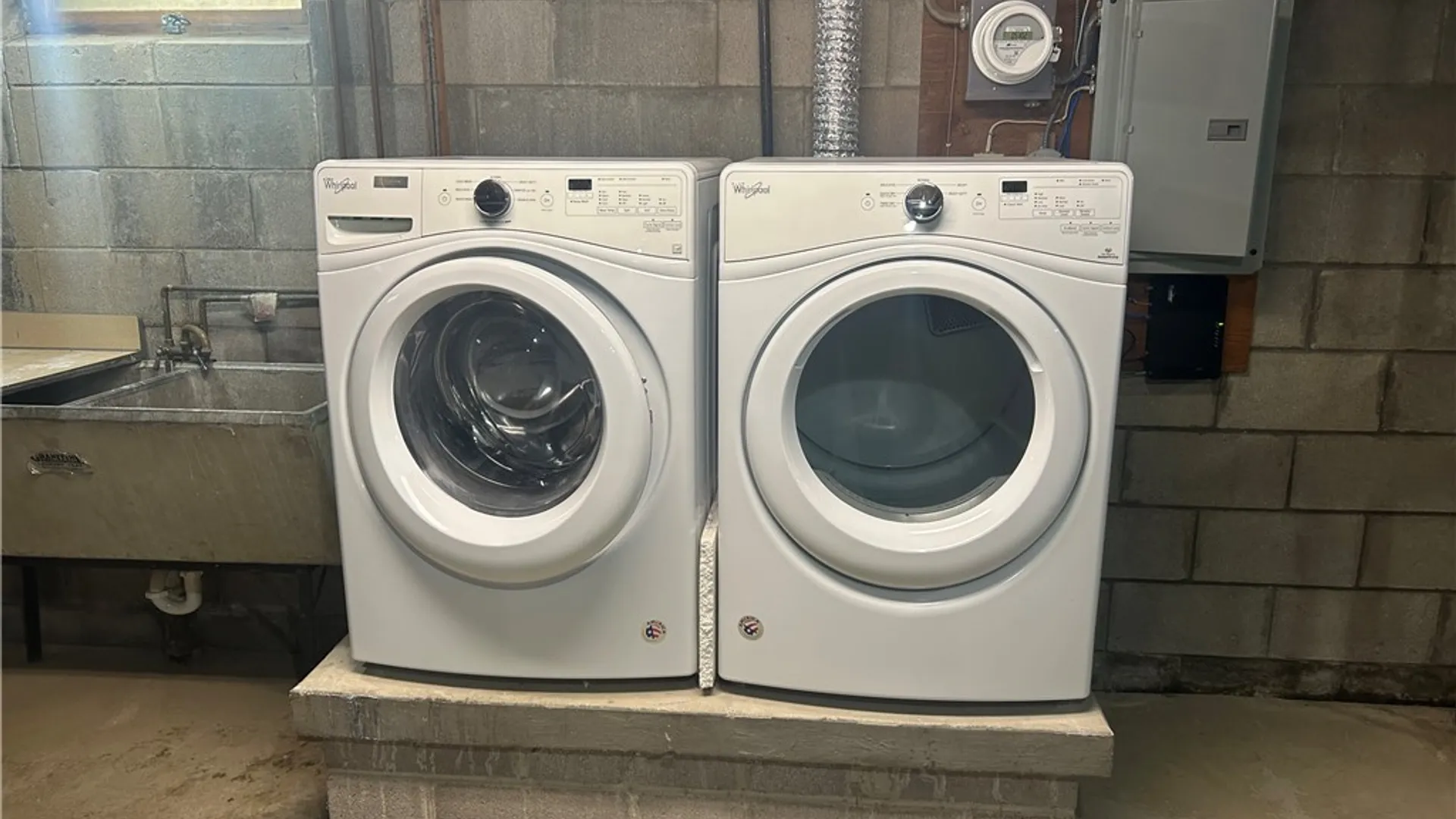 Property at 99 Howedale Drive, Greece, NY 14616 28