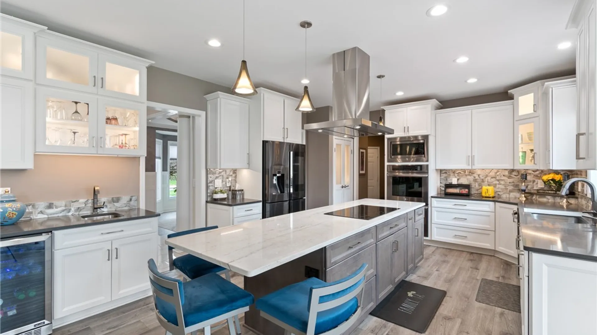 Property at 19 Brunson Way, Perinton, NY 14526 16