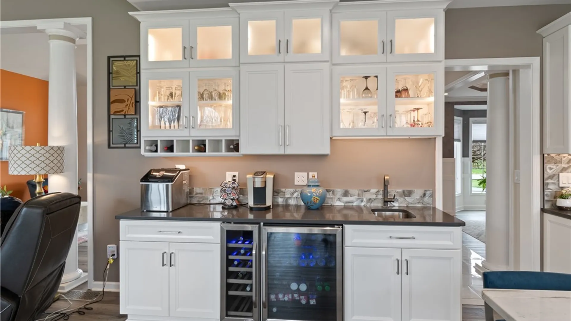 Property at 19 Brunson Way, Perinton, NY 14526 17