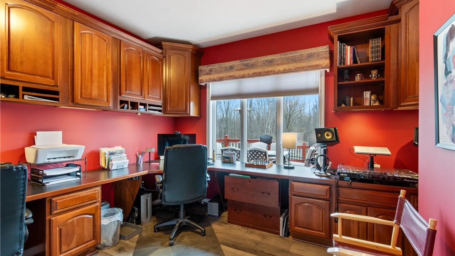 Property at 19 Brunson Way, Perinton, NY 14526 21