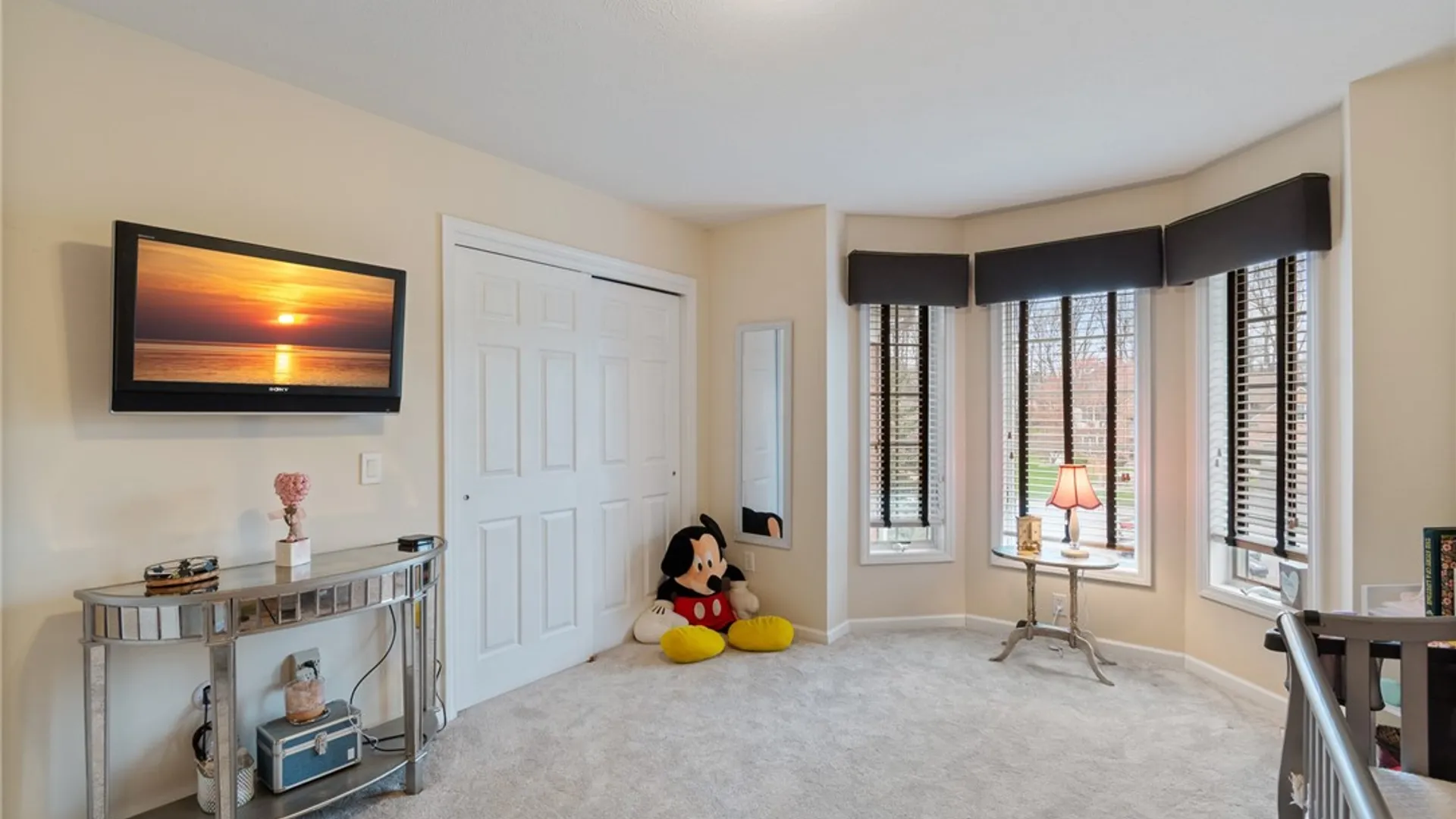 Property at 19 Brunson Way, Perinton, NY 14526 25