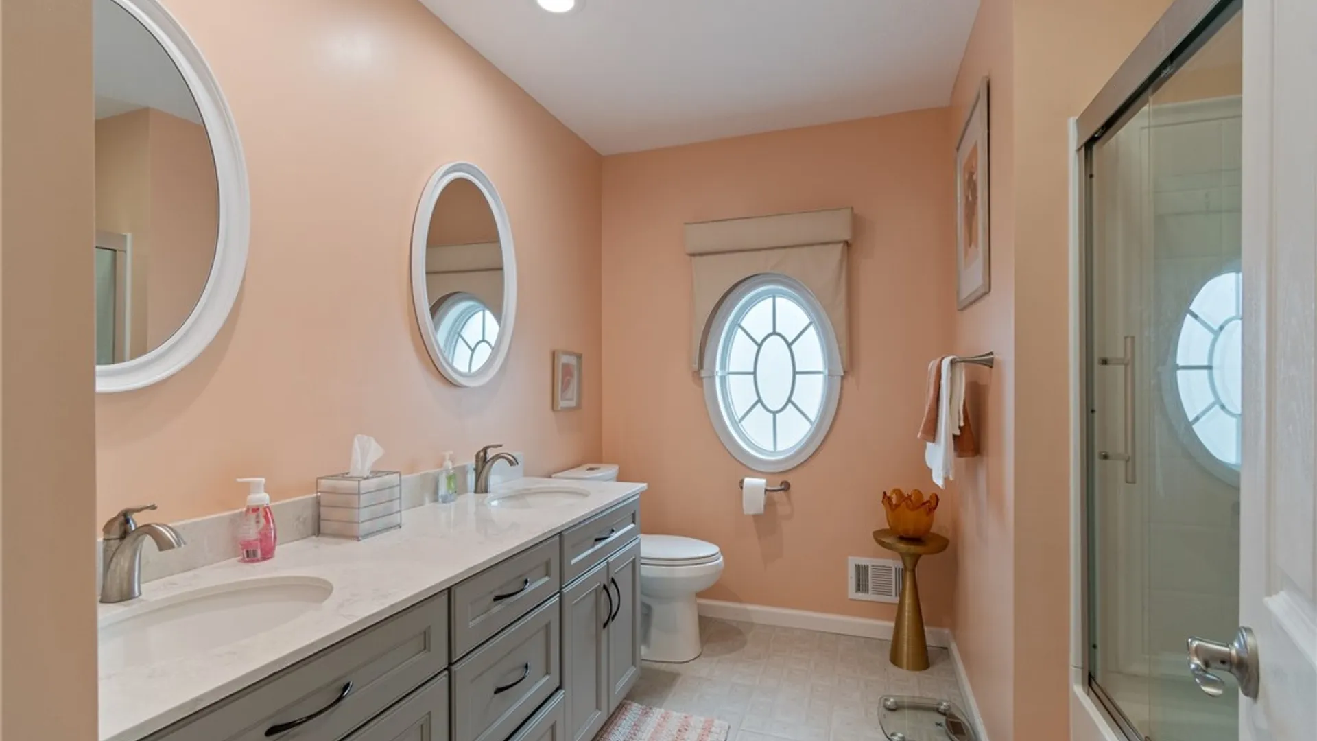 Property at 19 Brunson Way, Perinton, NY 14526 26