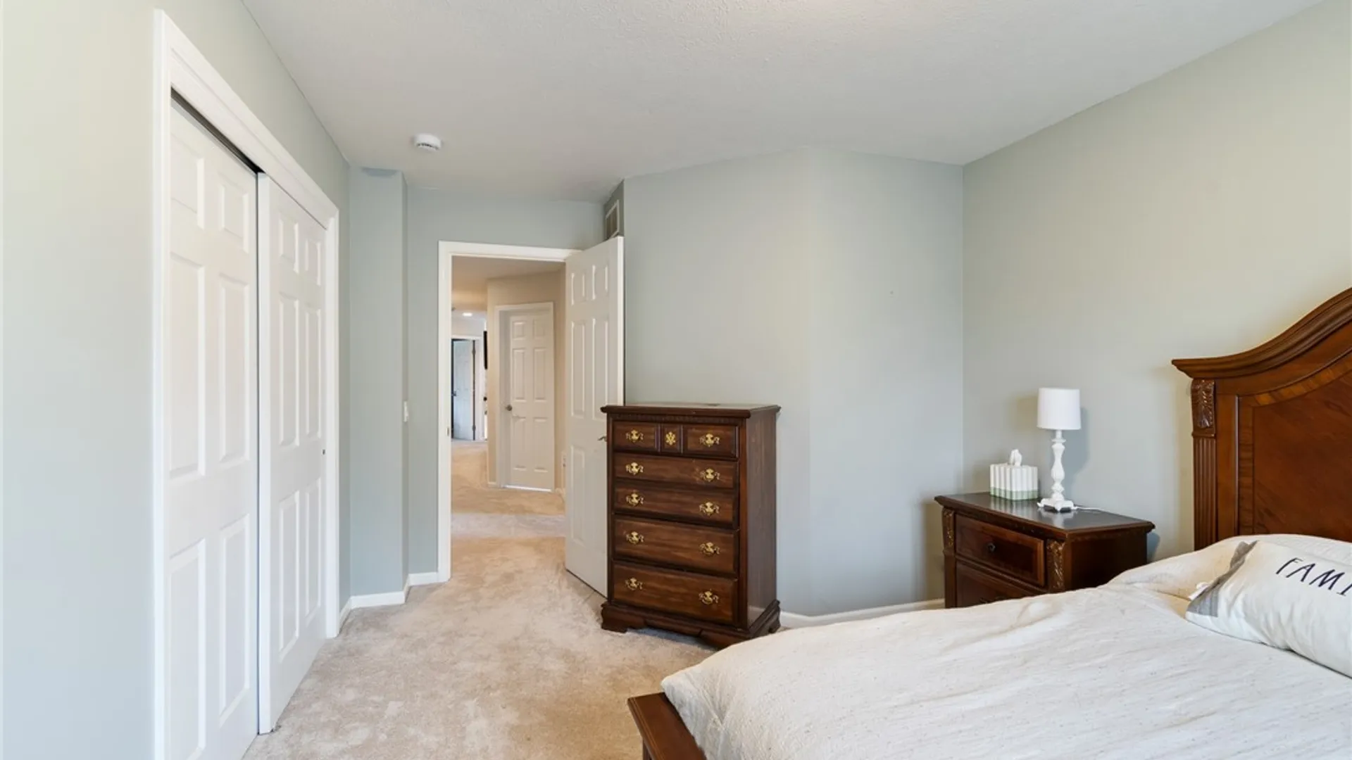 Property at 19 Brunson Way, Perinton, NY 14526 27