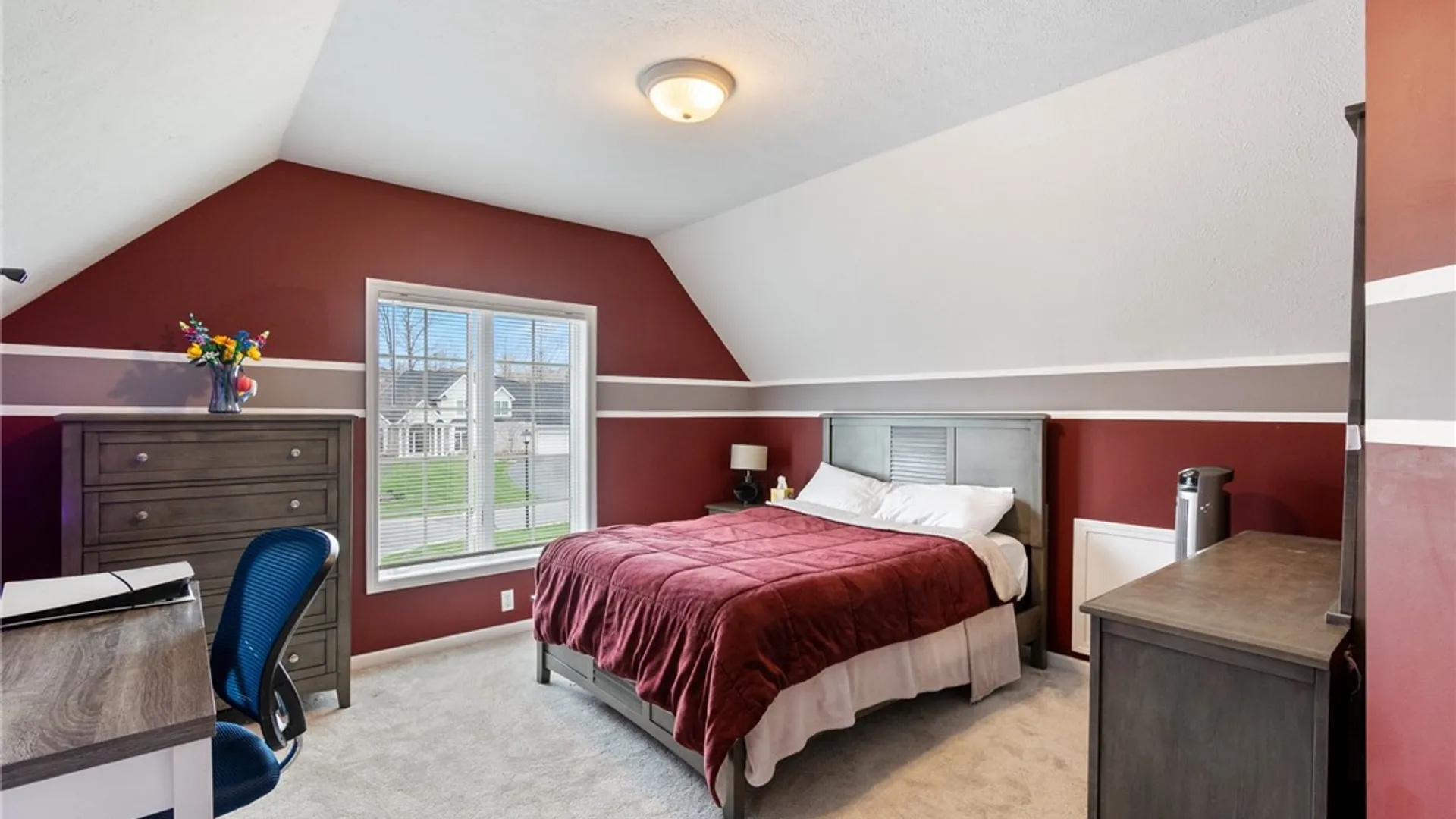 Property at 19 Brunson Way, Perinton, NY 14526 28