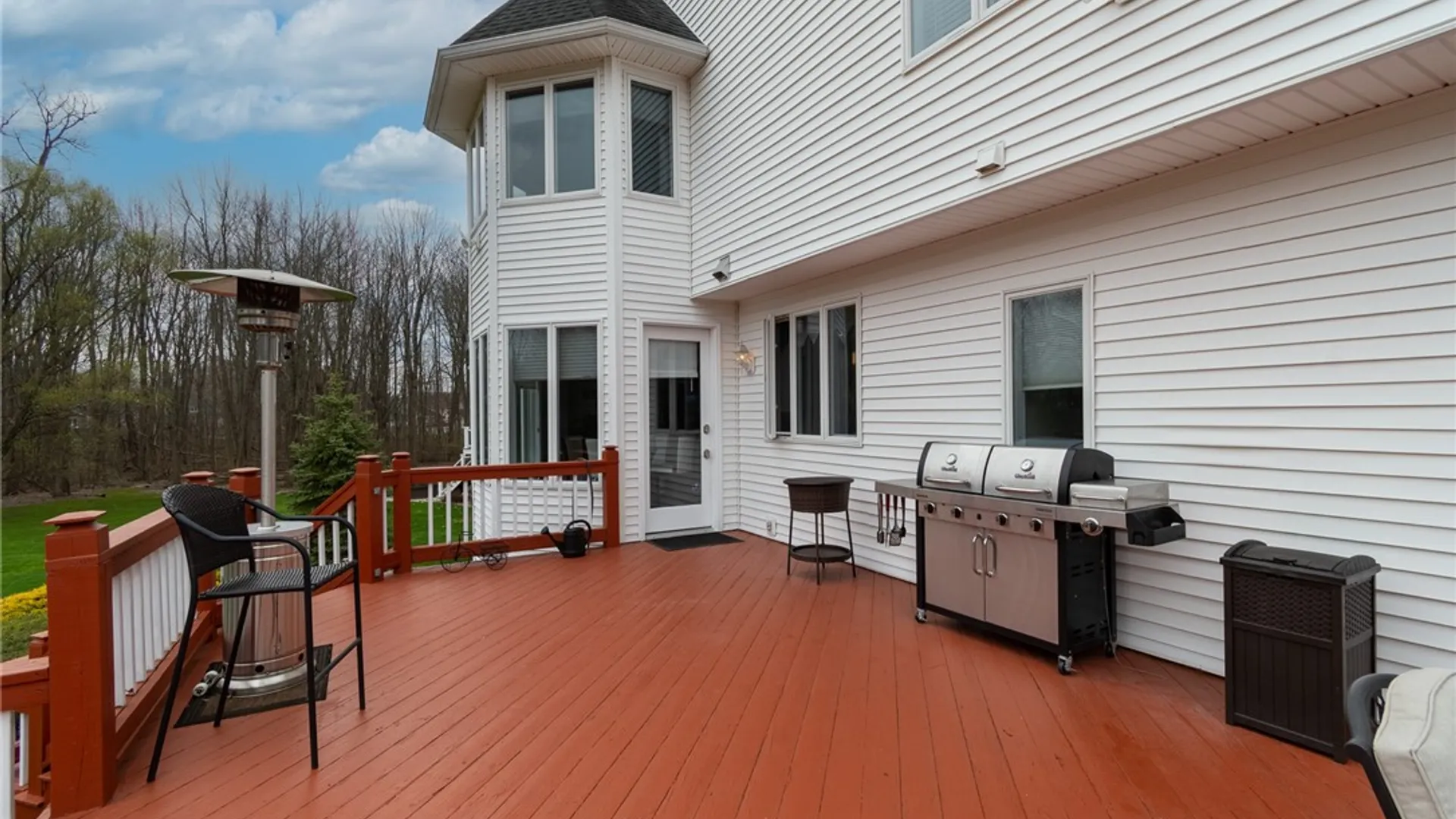 Property at 19 Brunson Way, Perinton, NY 14526 6