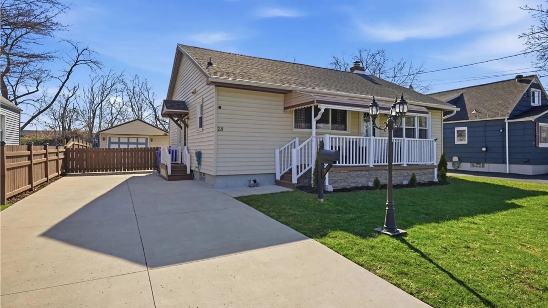Property at 28 Covington Drive, West Seneca, NY 14220 3