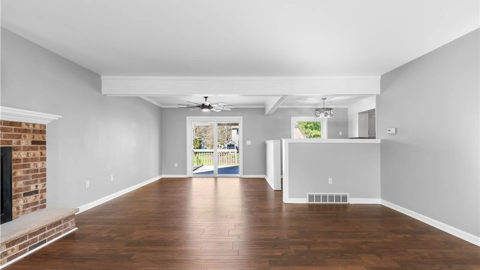 Property at 8611 Fieldway Lane, Cicero, NY 13039 12